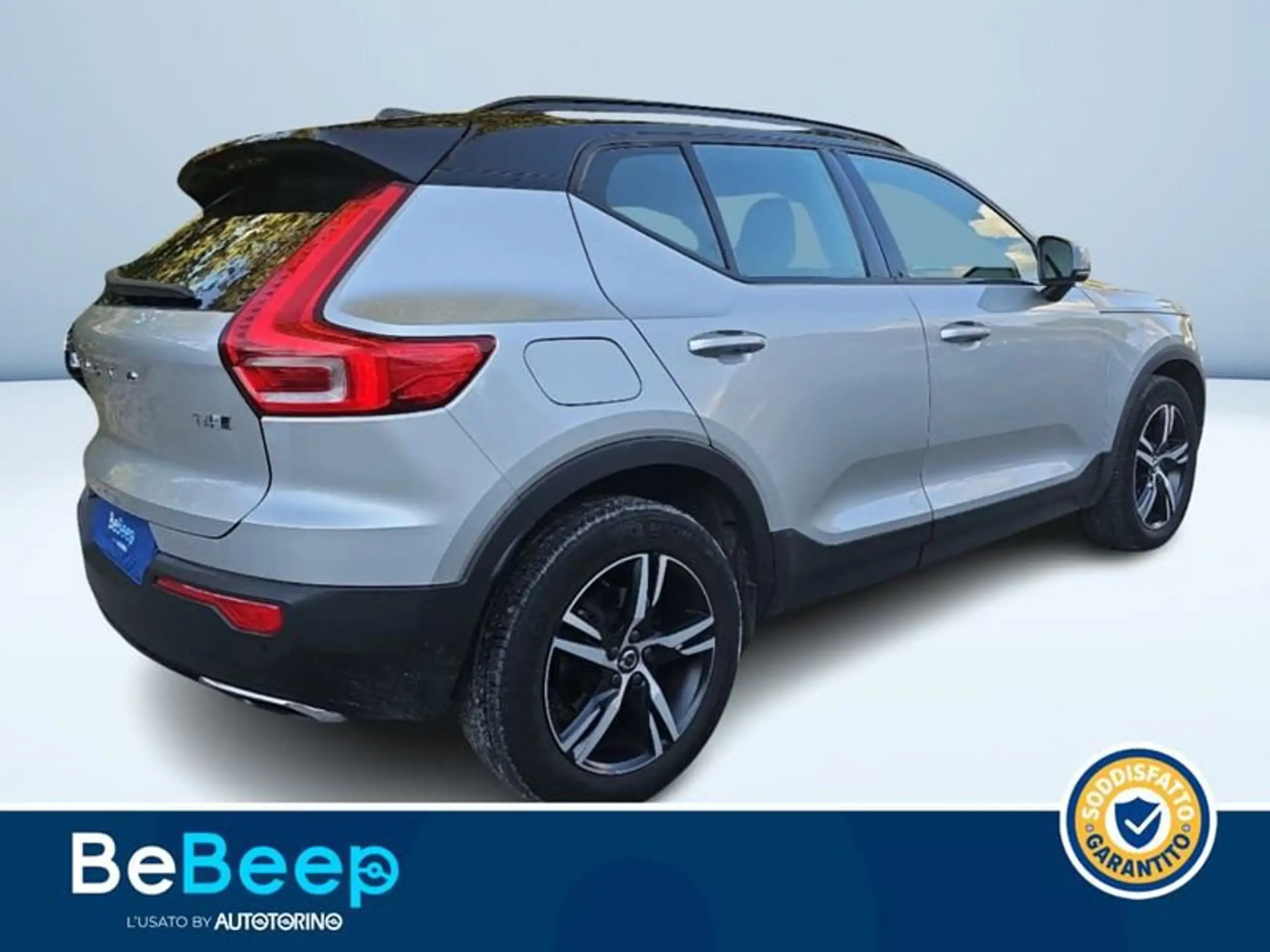 Volvo - XC40