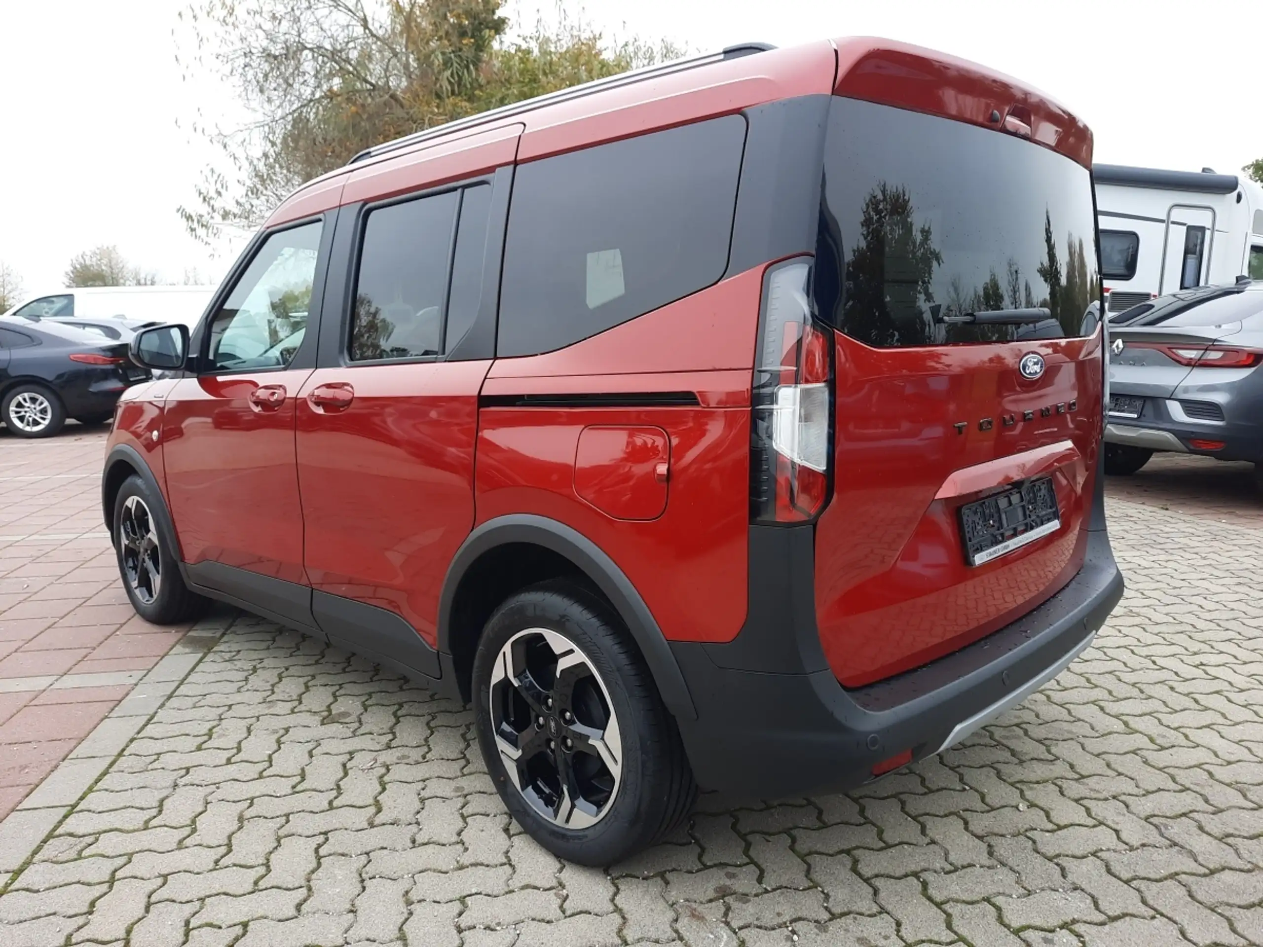 Ford - Tourneo Courier