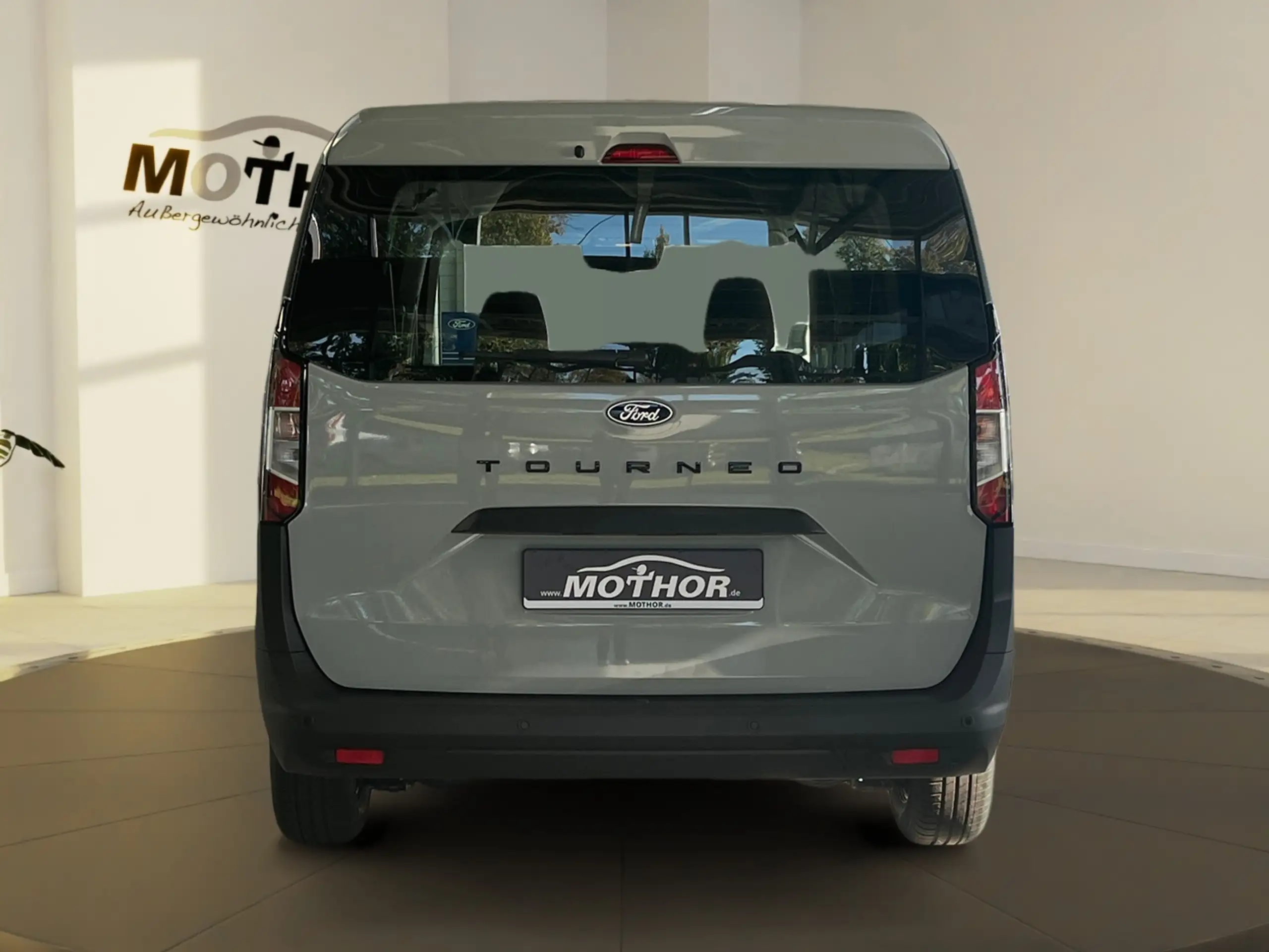 Ford - Tourneo Courier