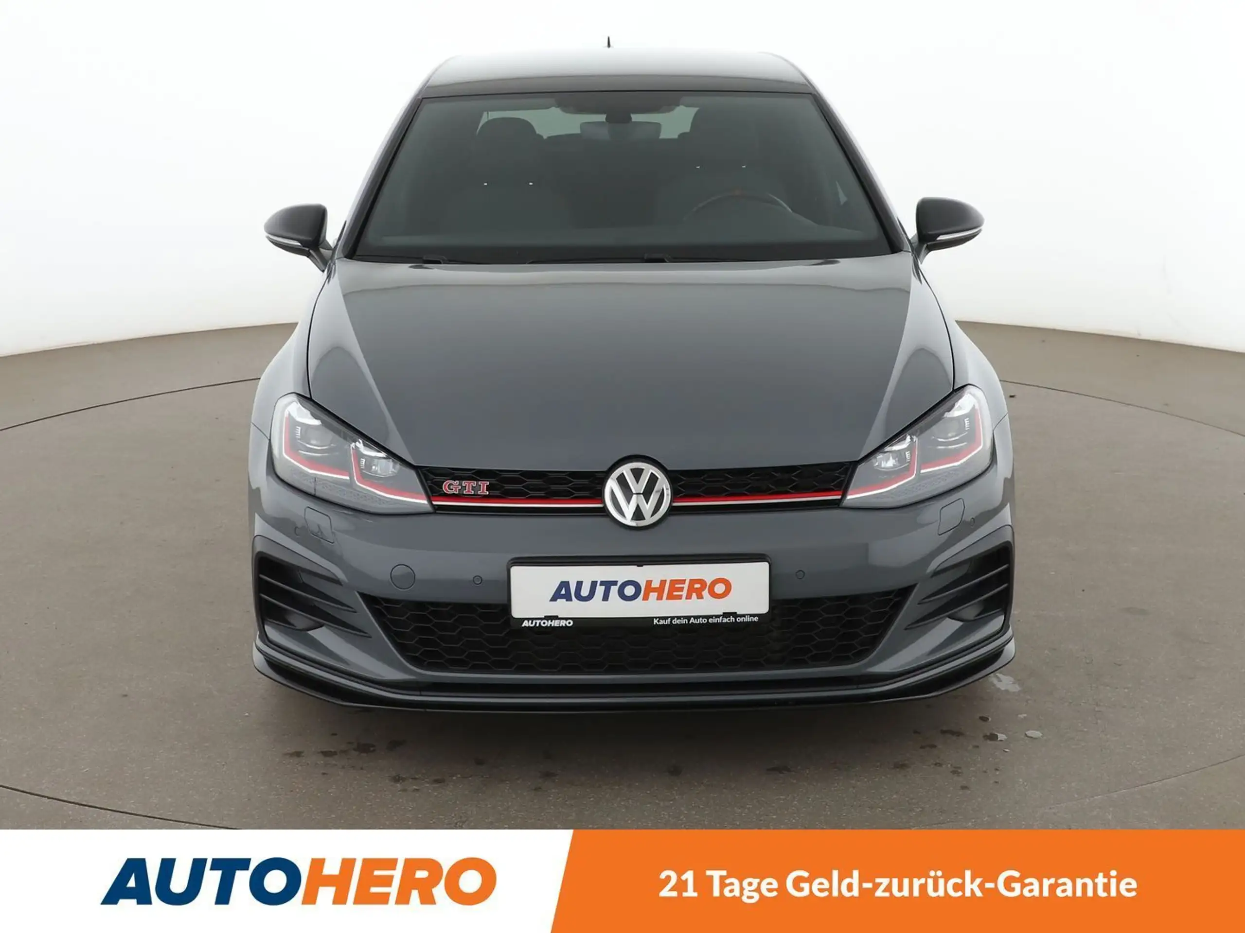 Volkswagen - Golf GTI