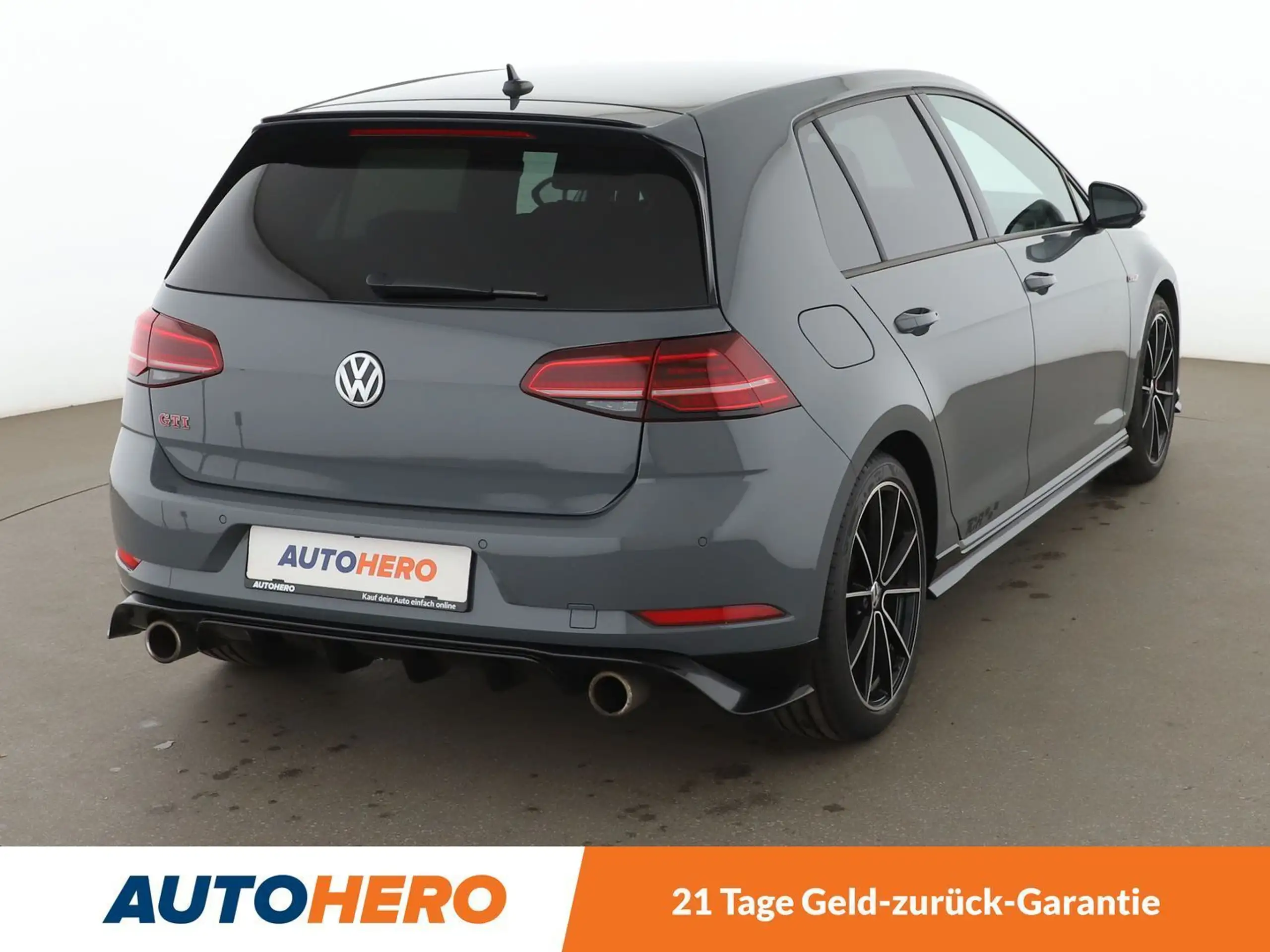 Volkswagen - Golf GTI