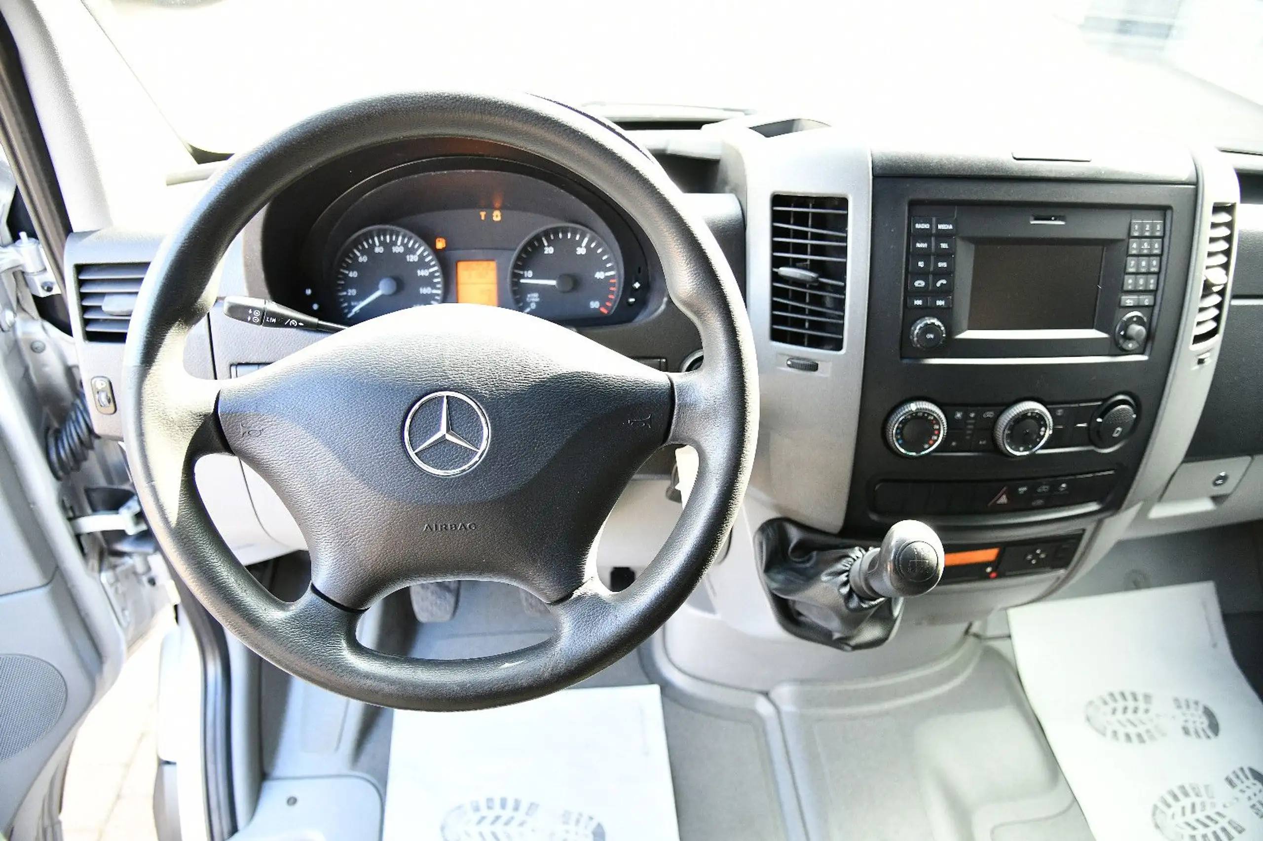 Mercedes-Benz - Sprinter