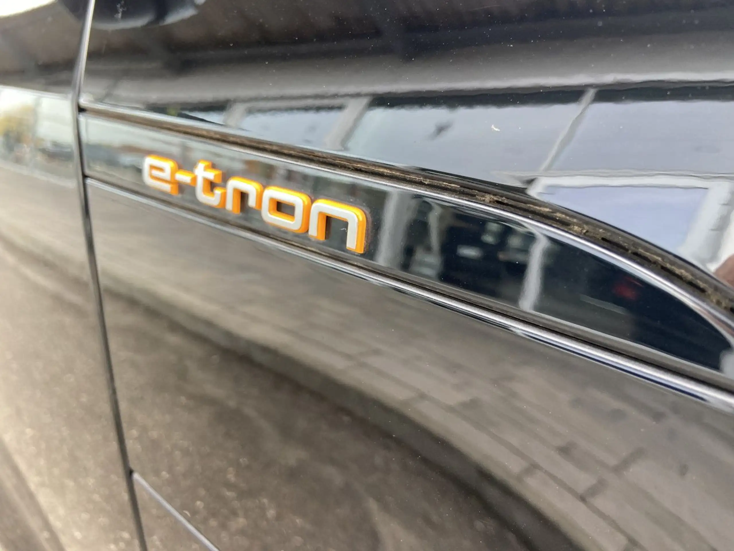 Audi - e-tron