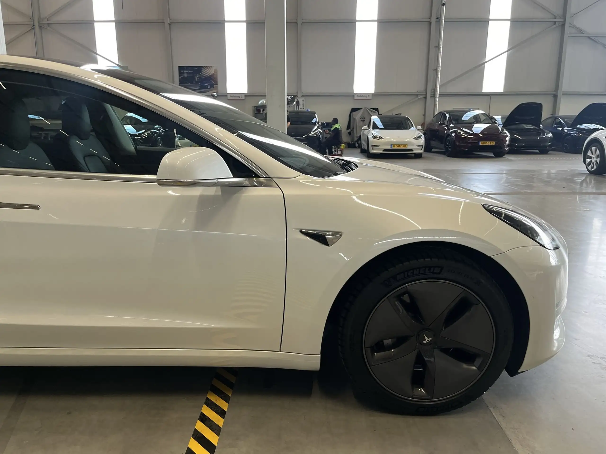 Tesla - Model 3