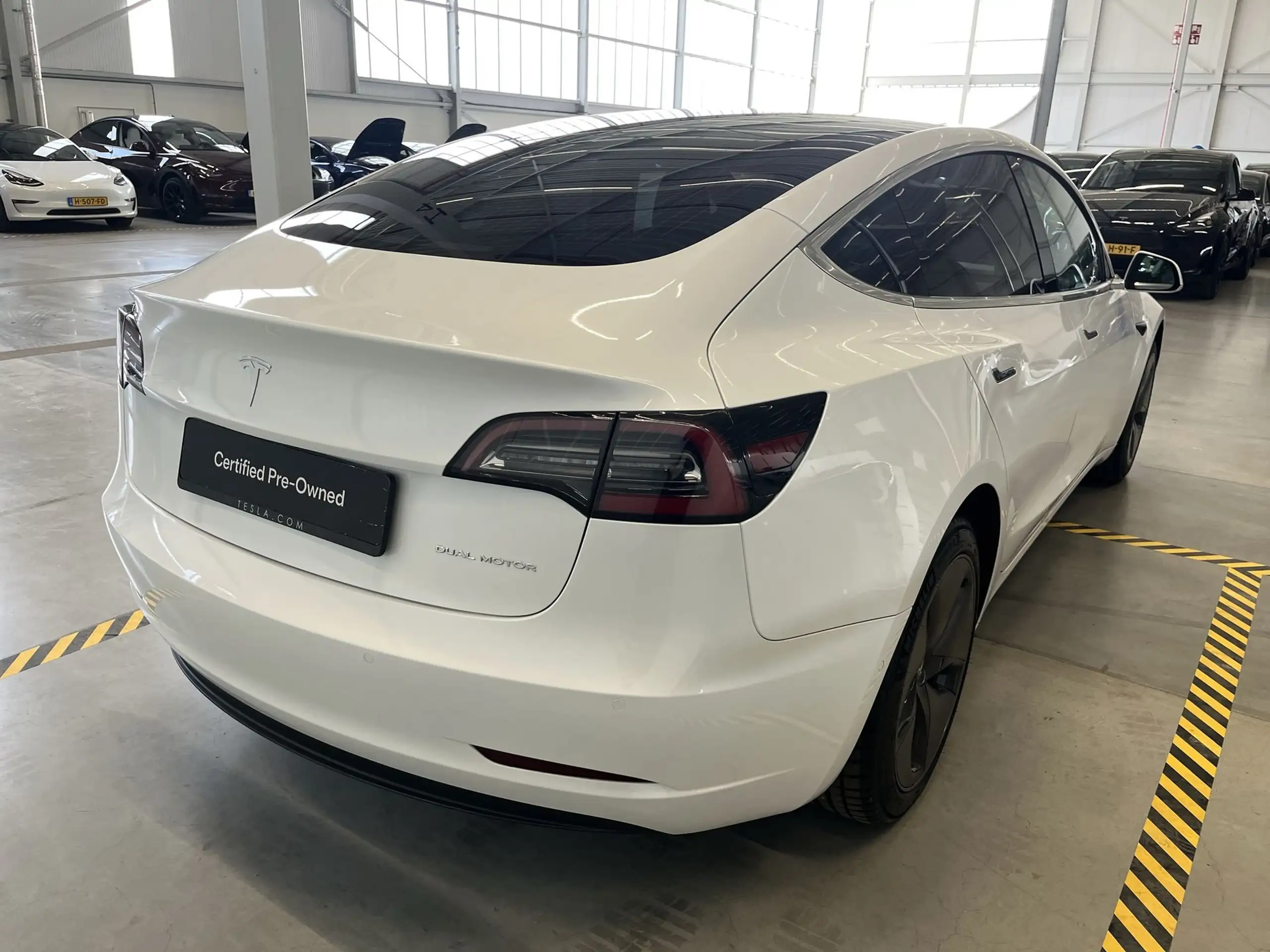 Tesla - Model 3