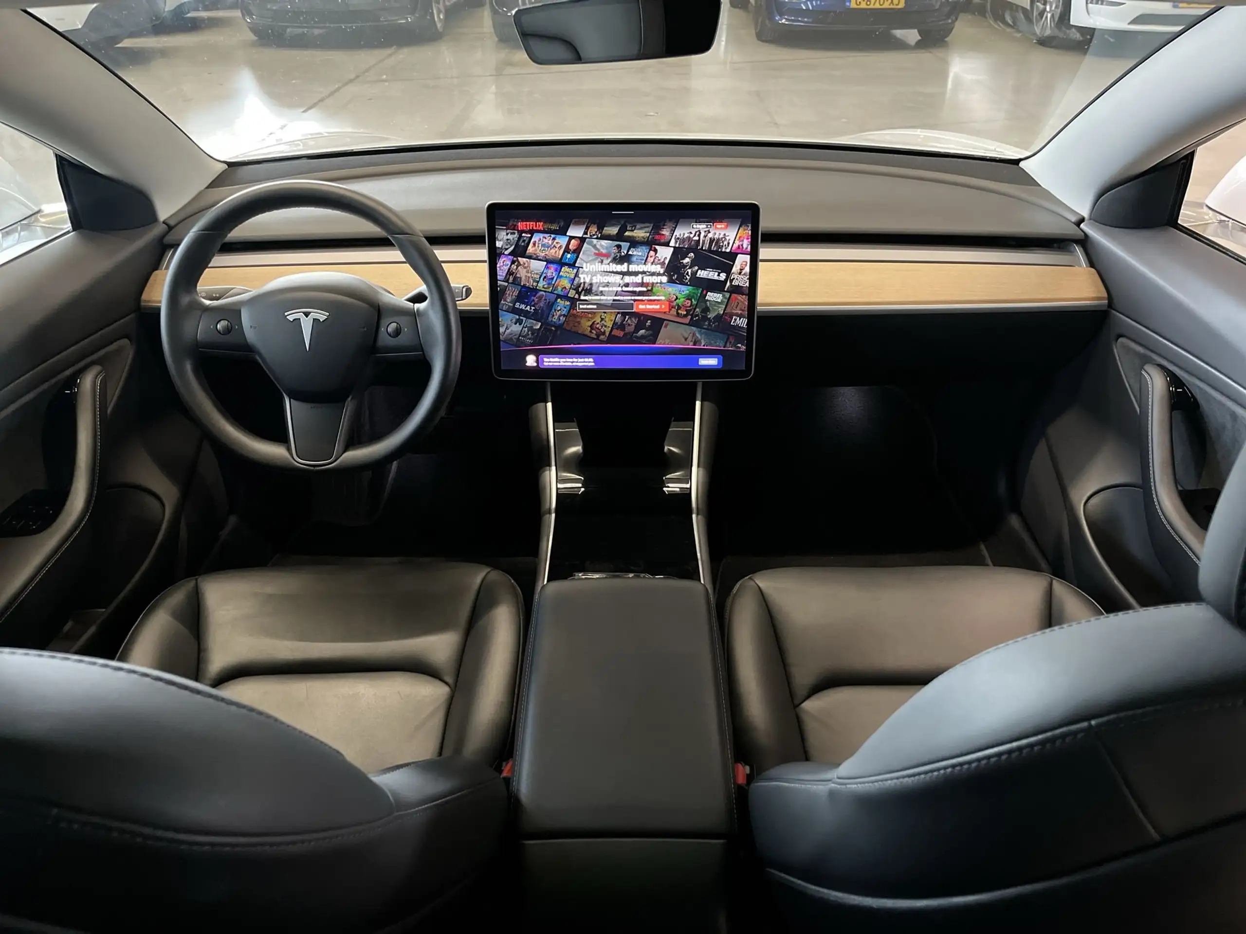 Tesla - Model 3