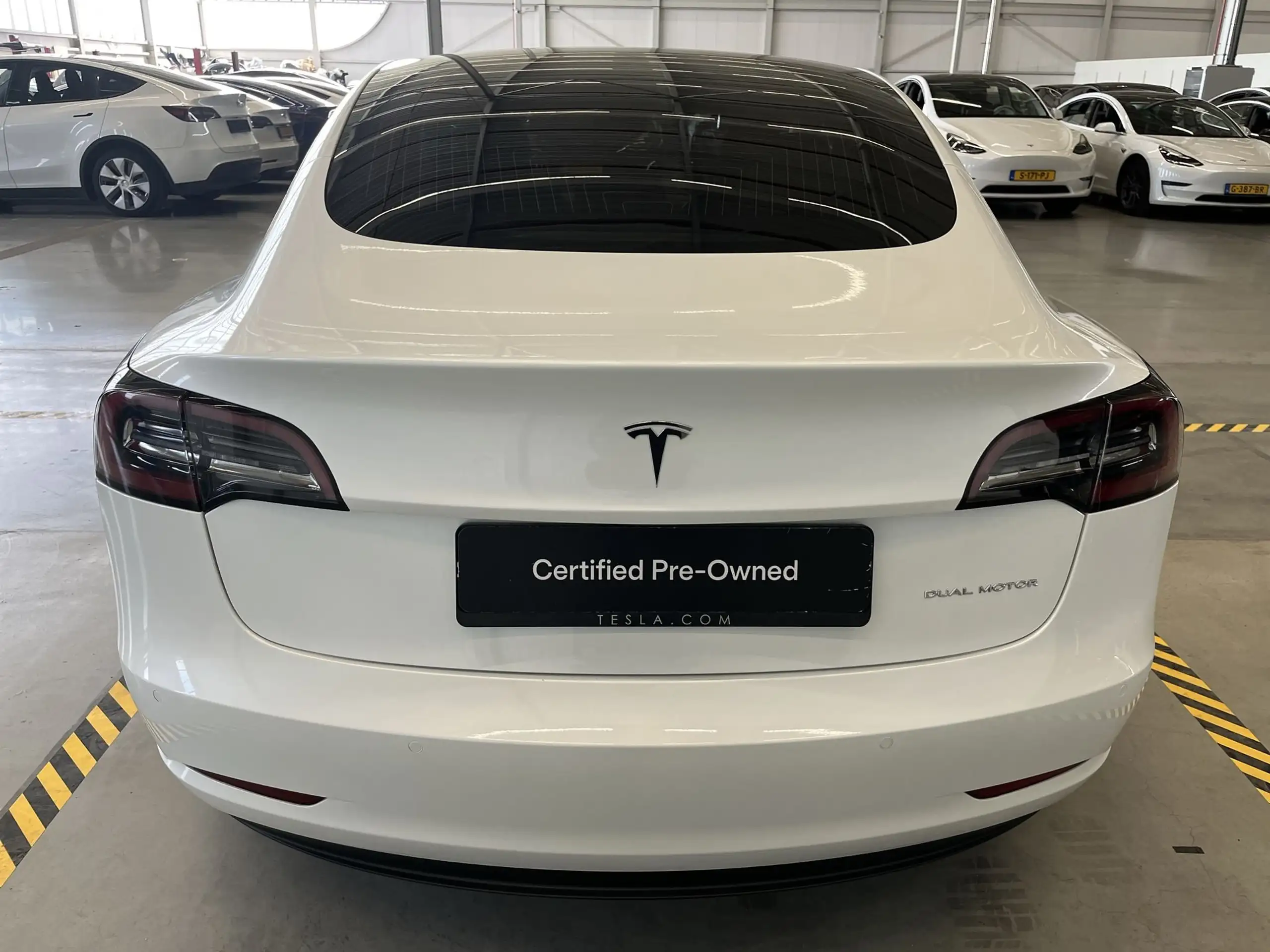 Tesla - Model 3