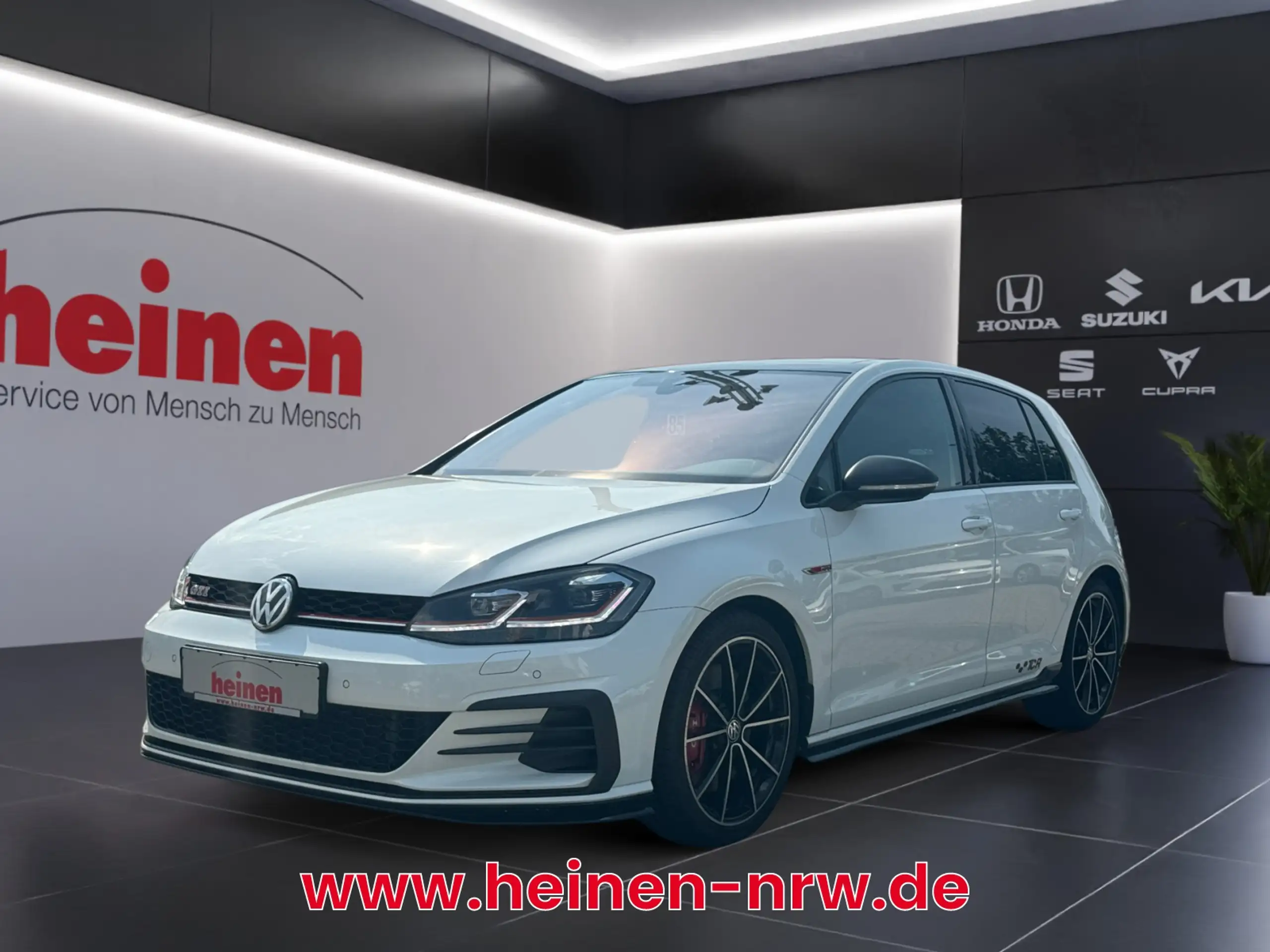 Volkswagen - Golf