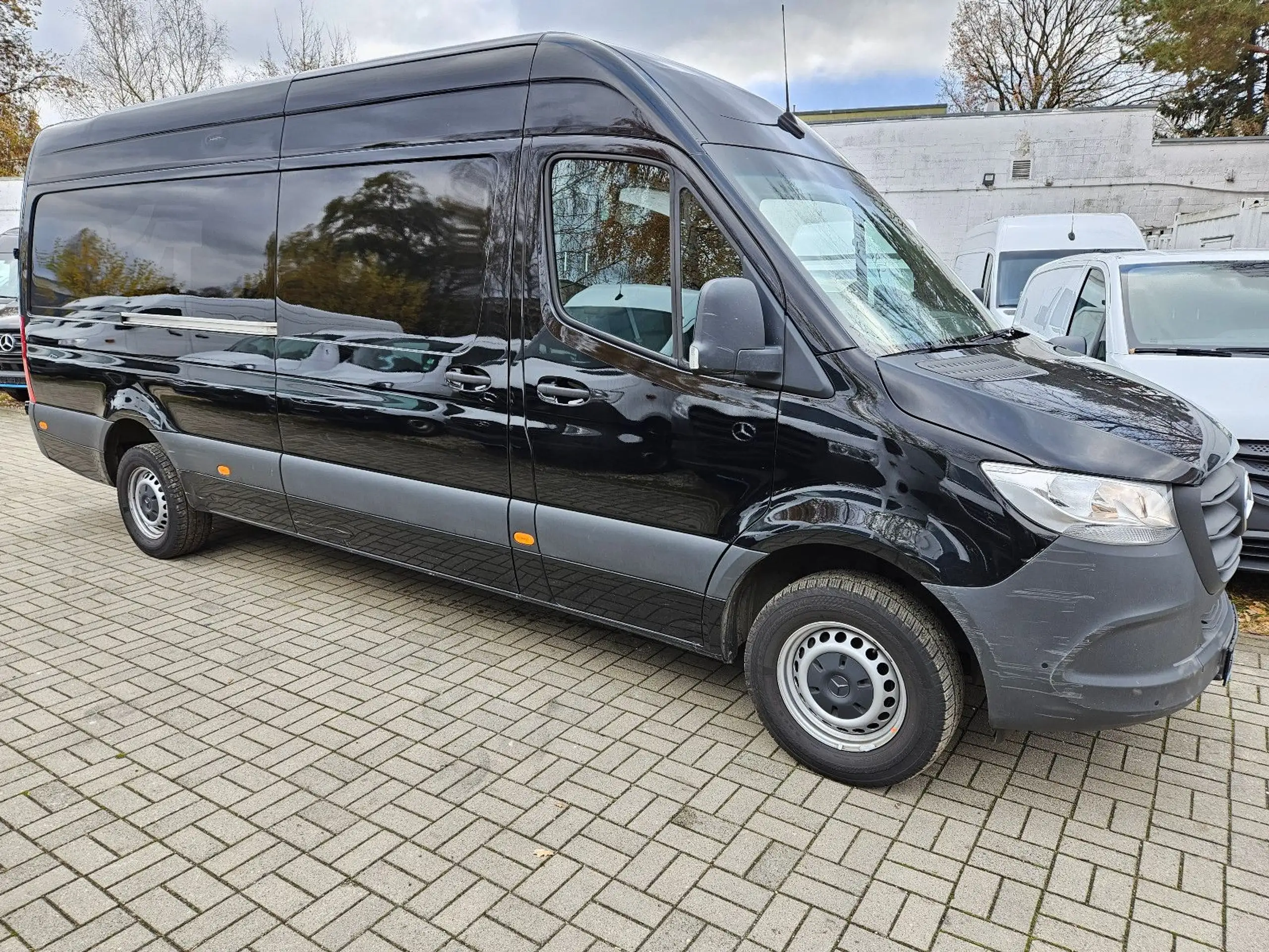 Mercedes-Benz - Sprinter