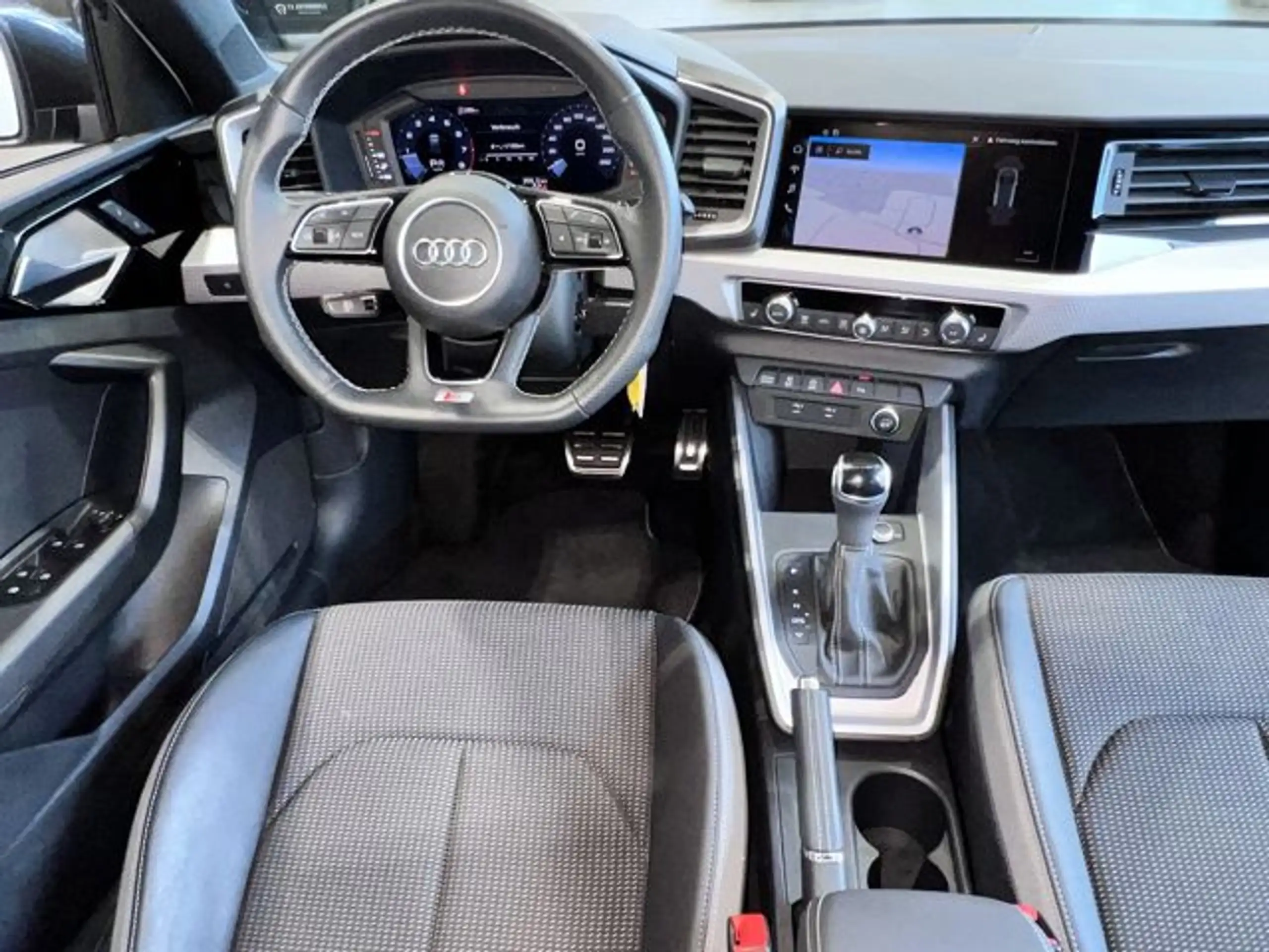 Audi - A1