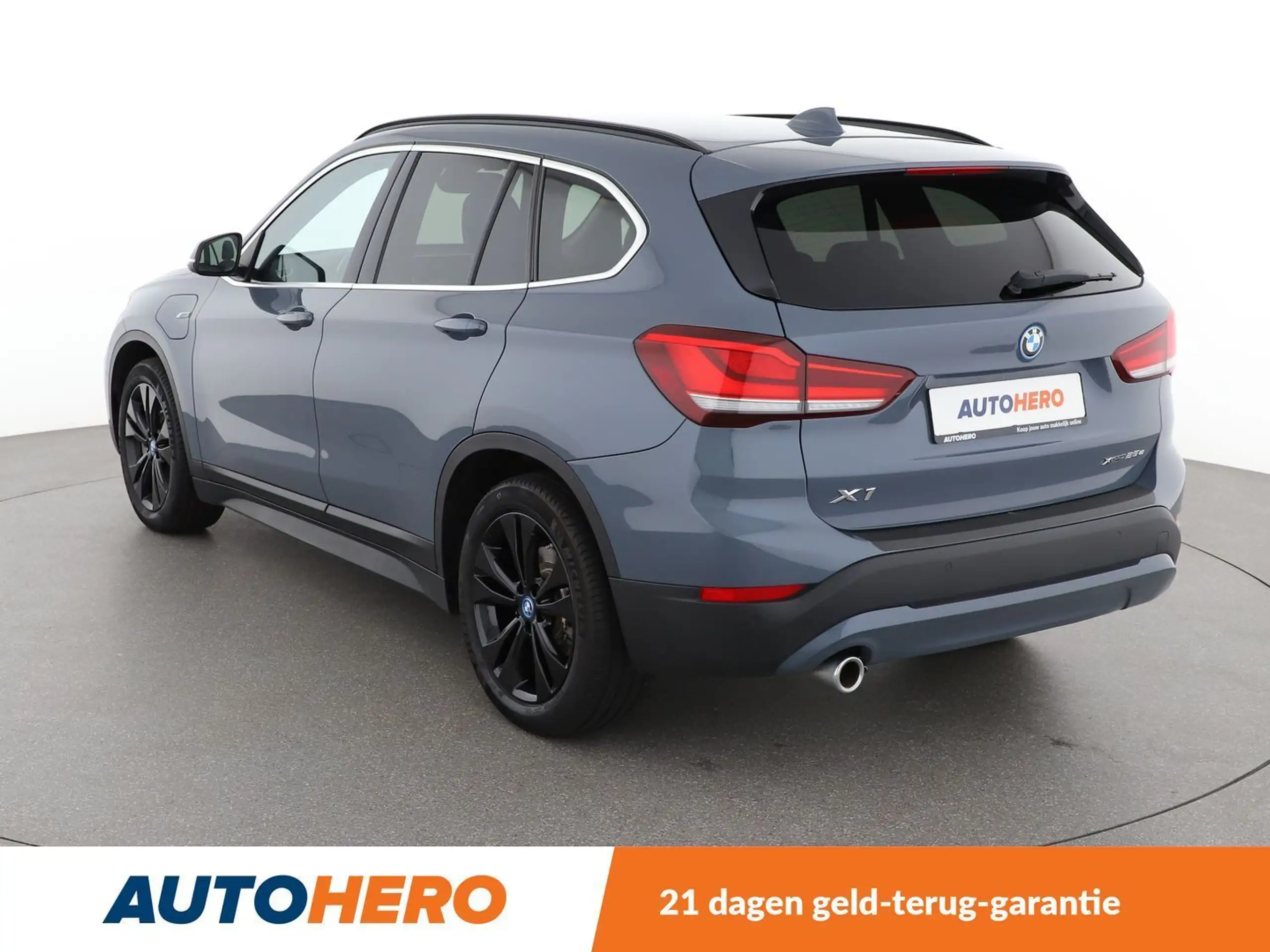 BMW - X1