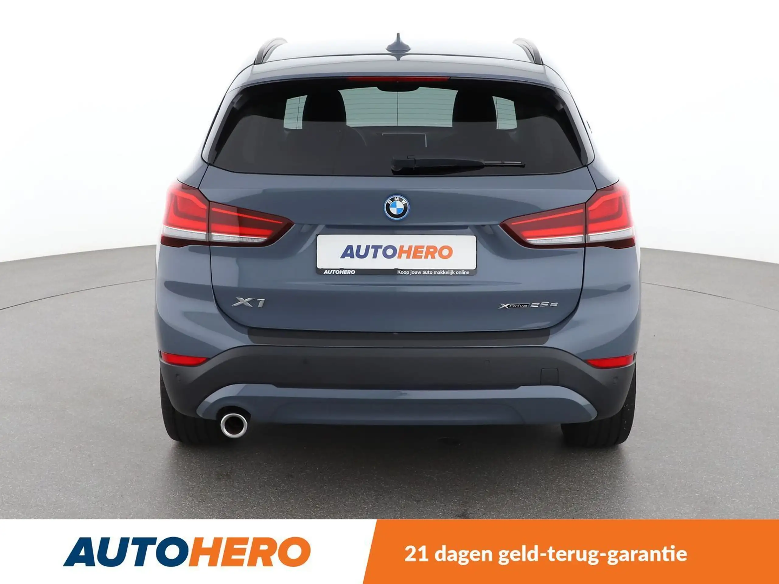 BMW - X1