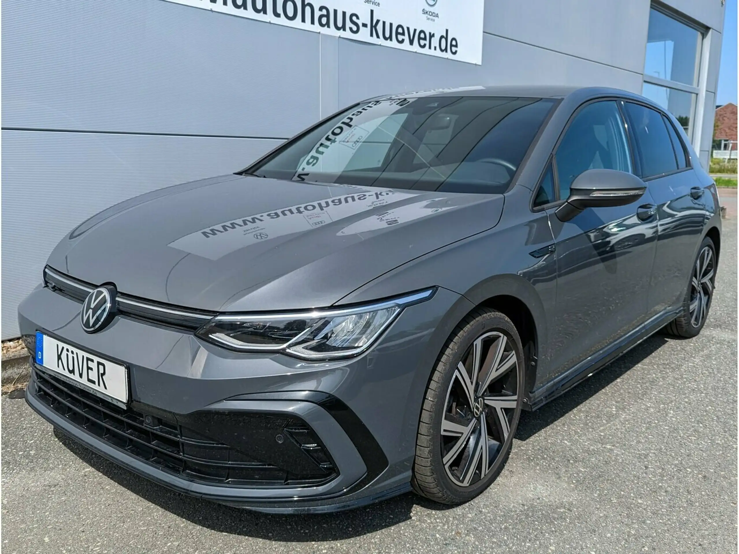 Volkswagen - Golf