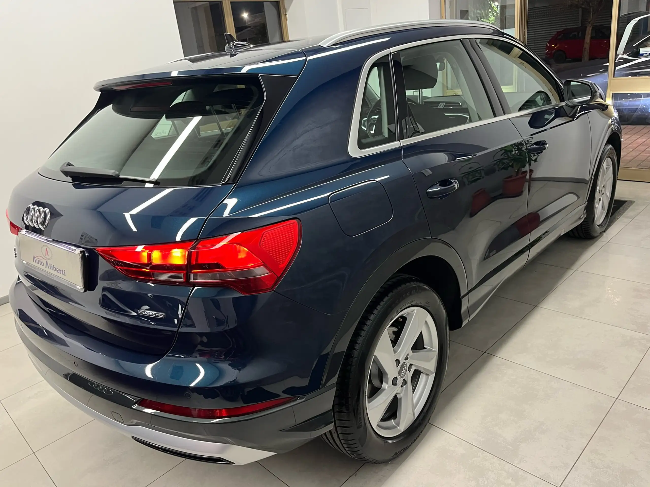 Audi - Q3