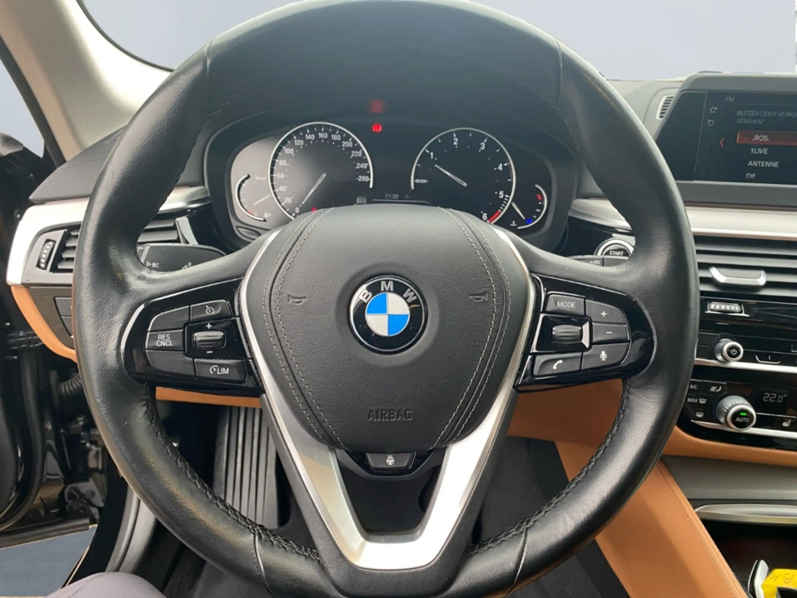 BMW - 520