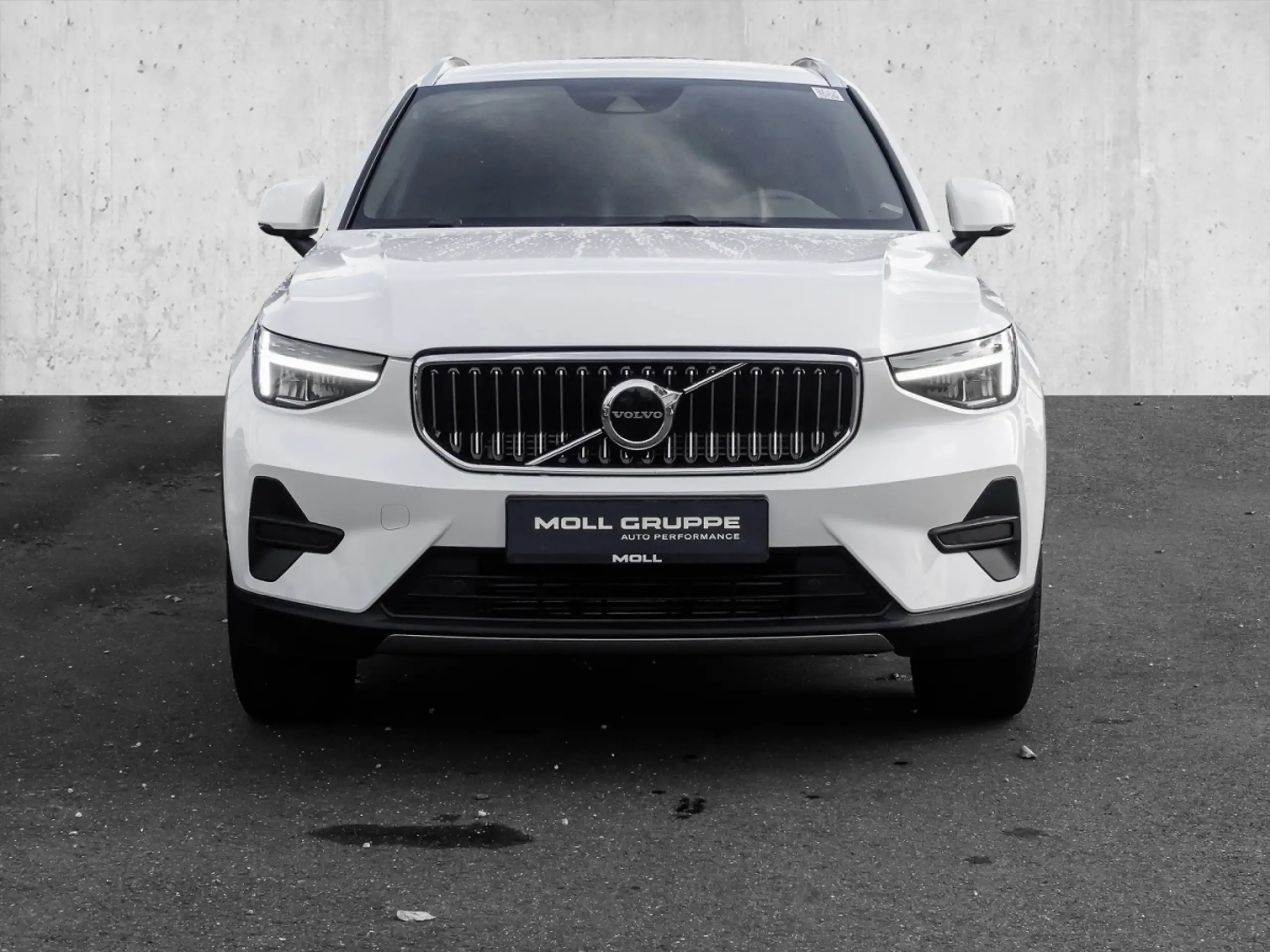 Volvo - XC40