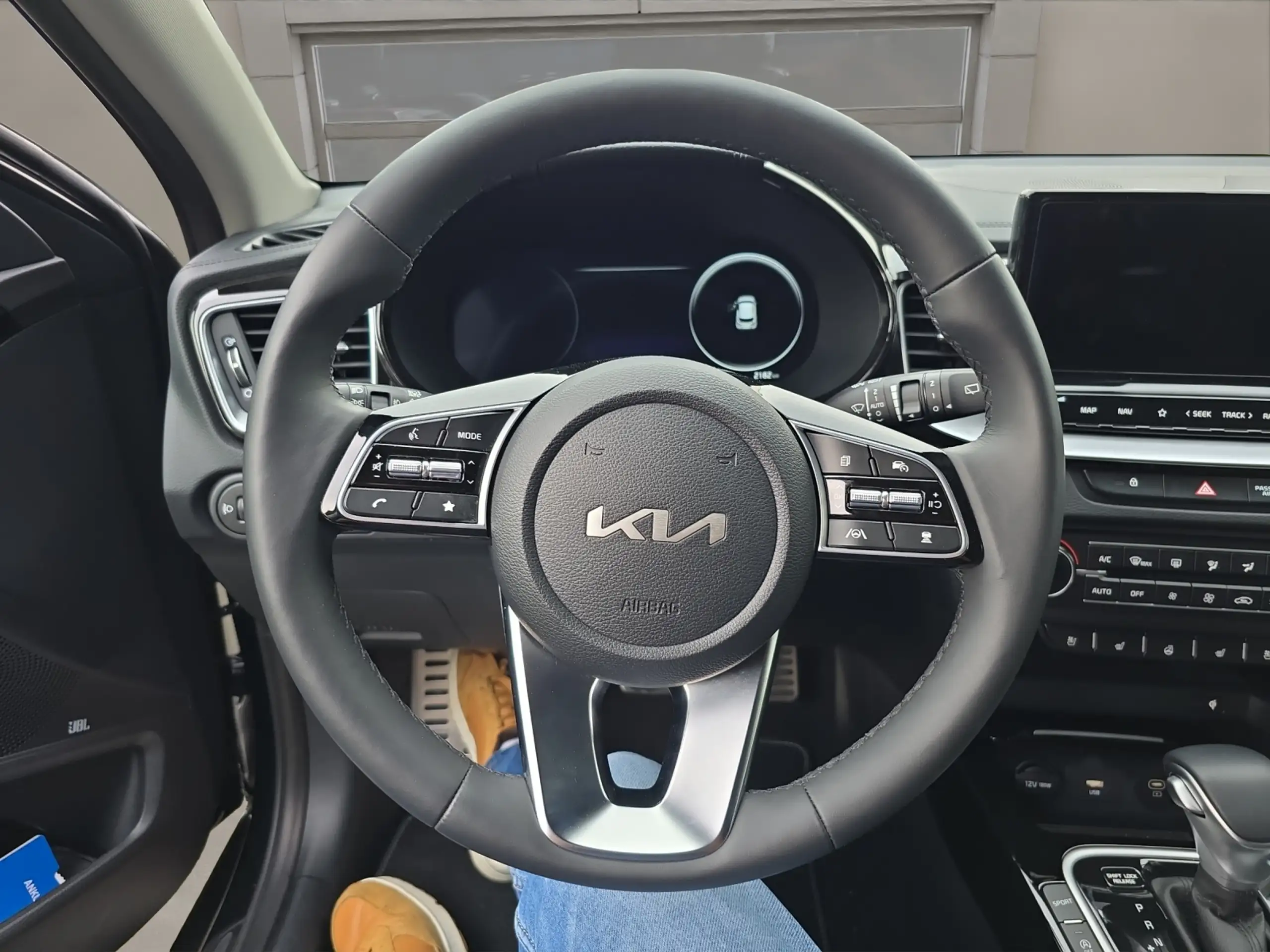 Kia - XCeed