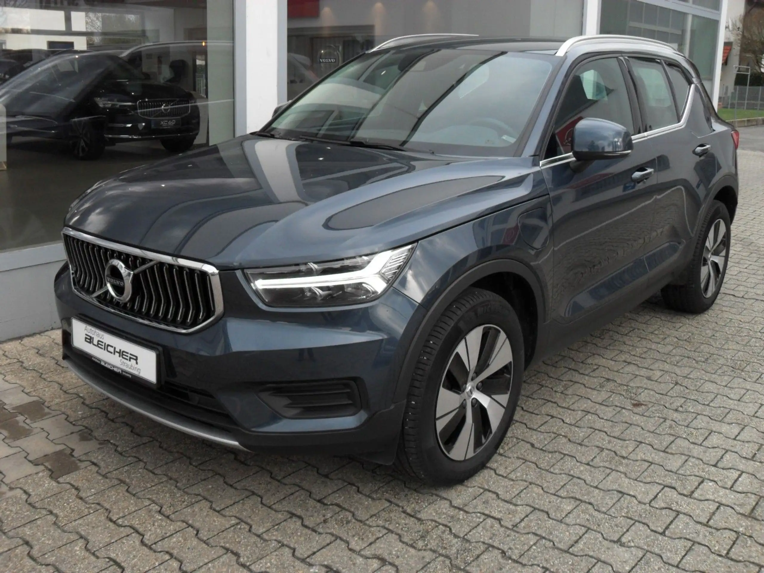 Volvo - XC40