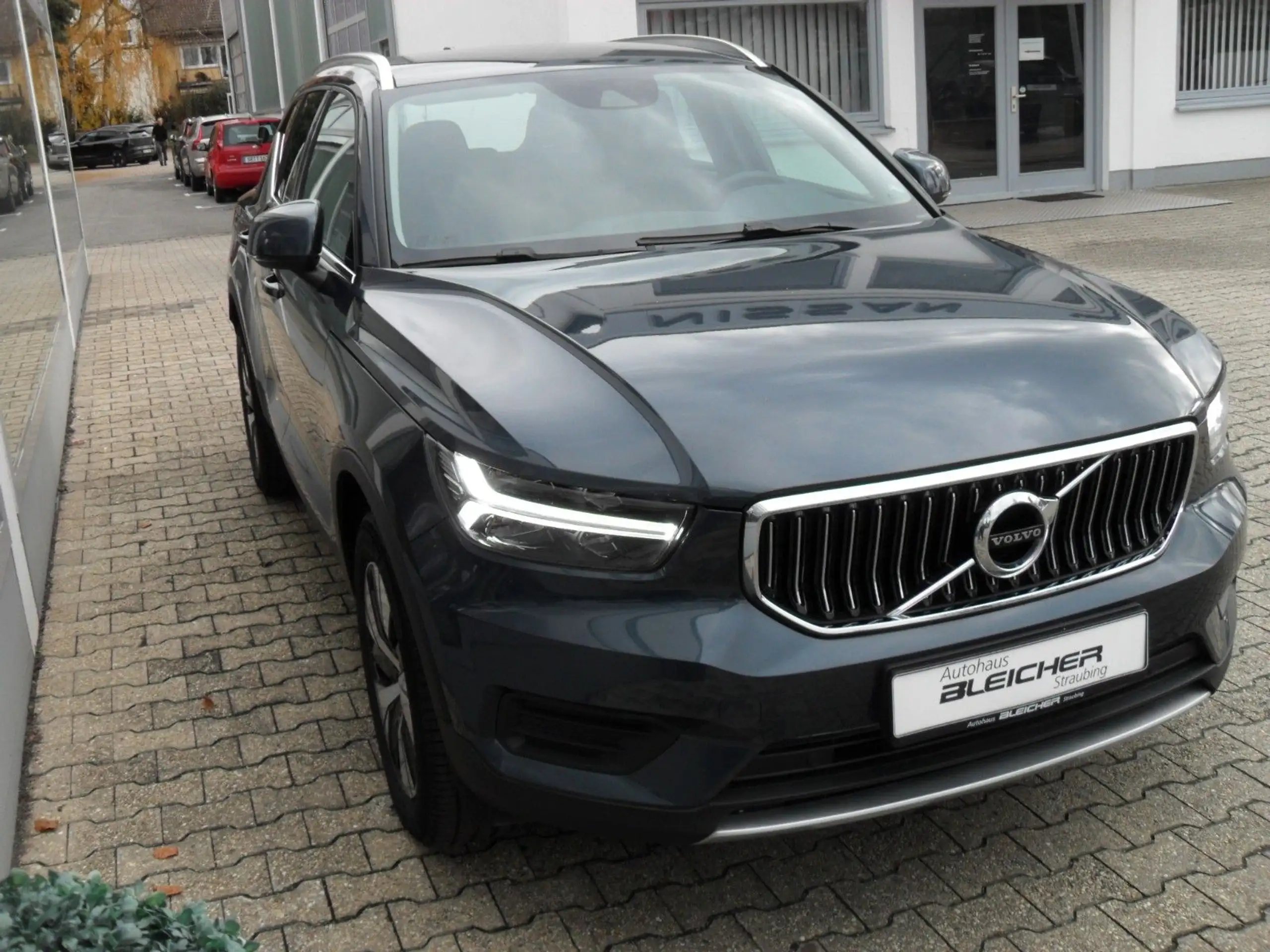 Volvo - XC40