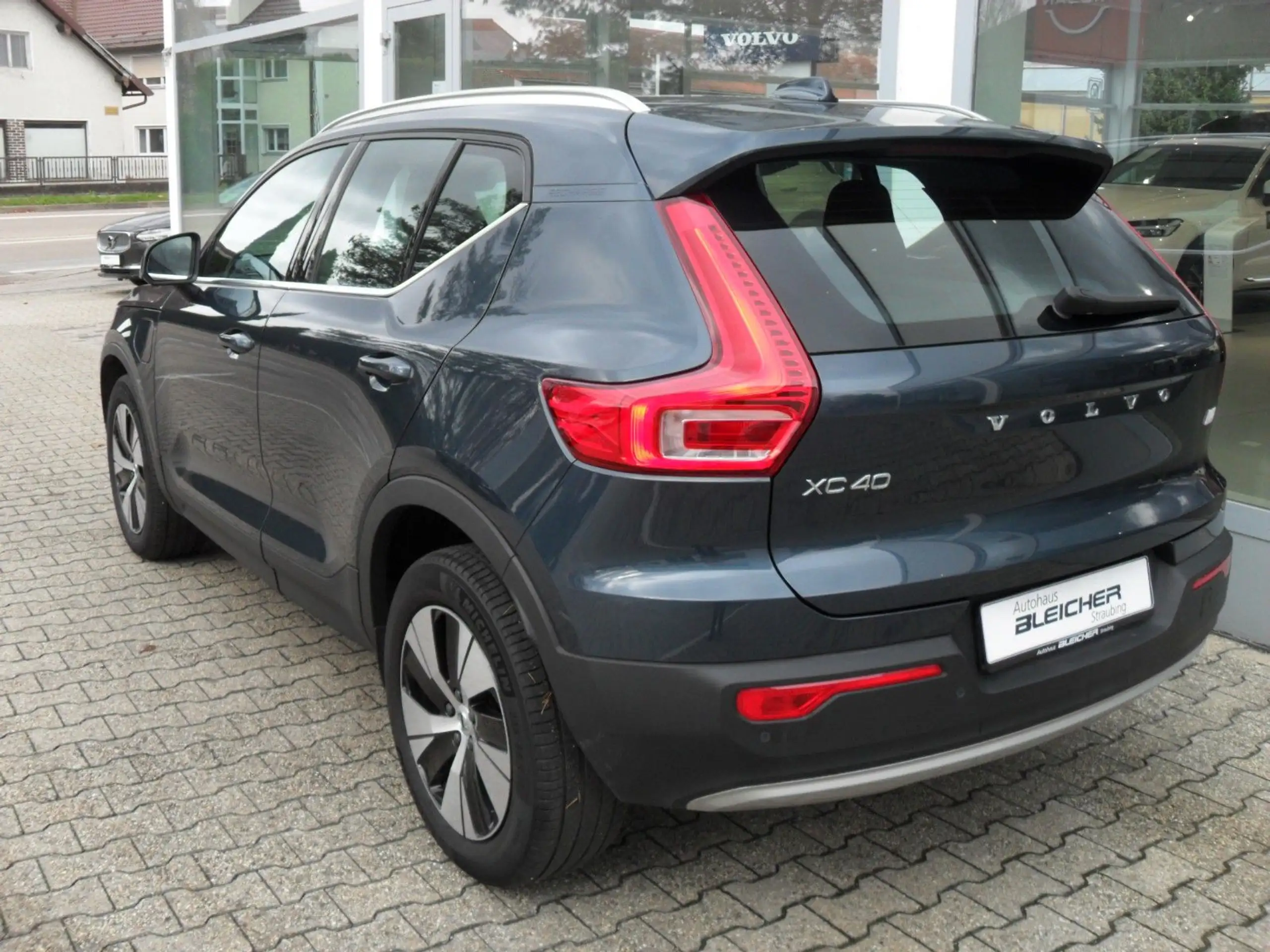 Volvo - XC40