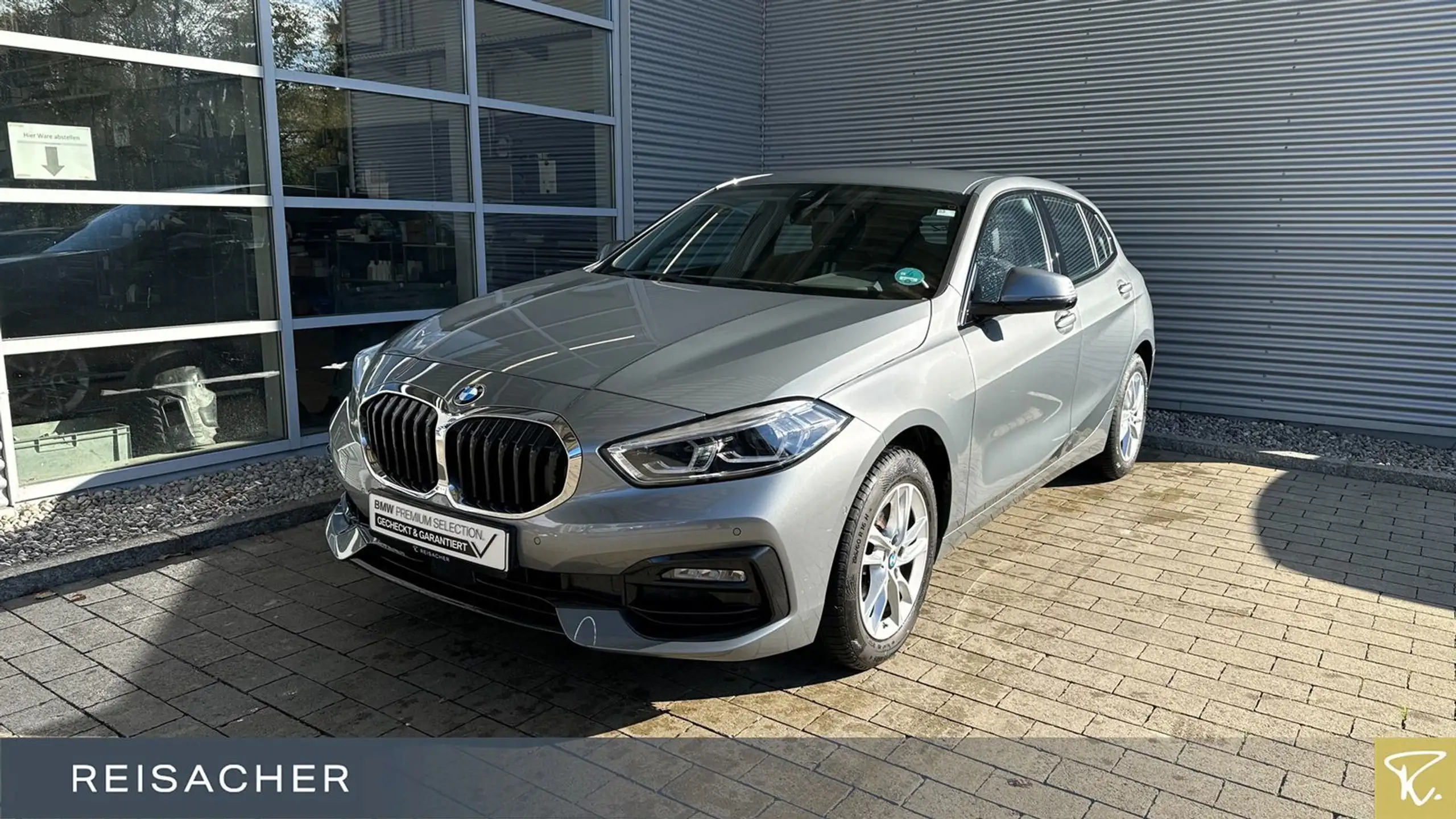 BMW 118 2024