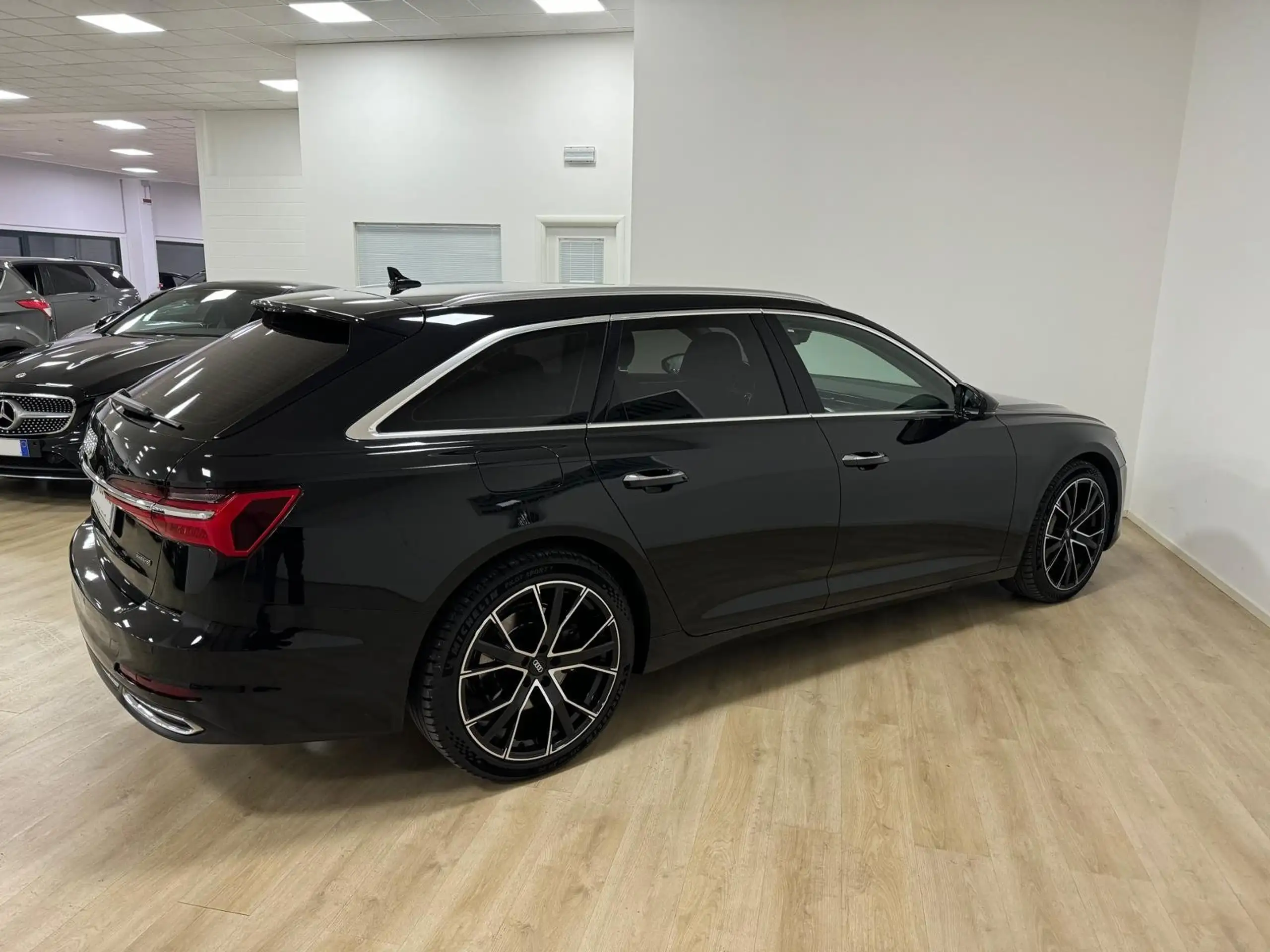 Audi - A6