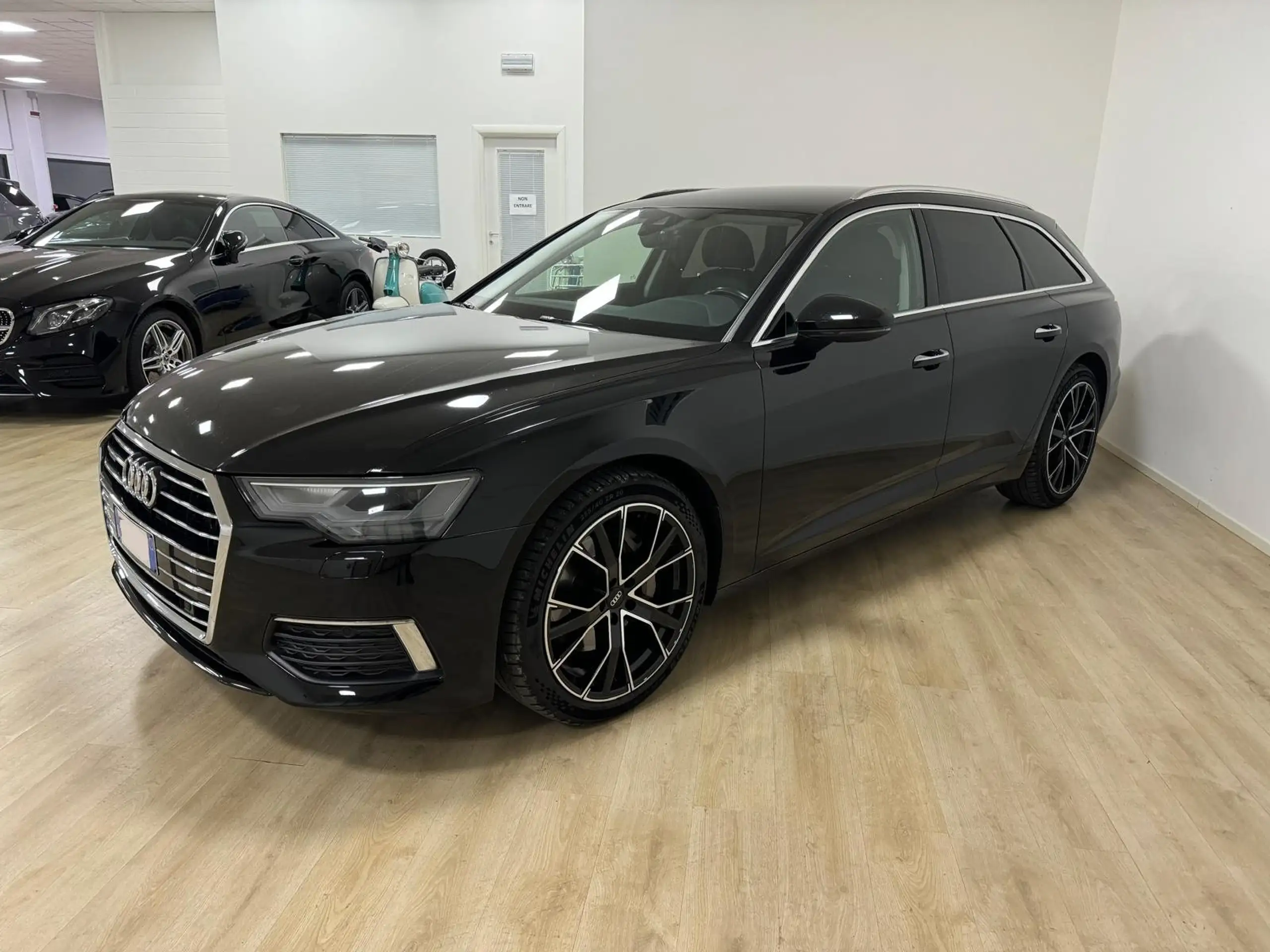 Audi - A6