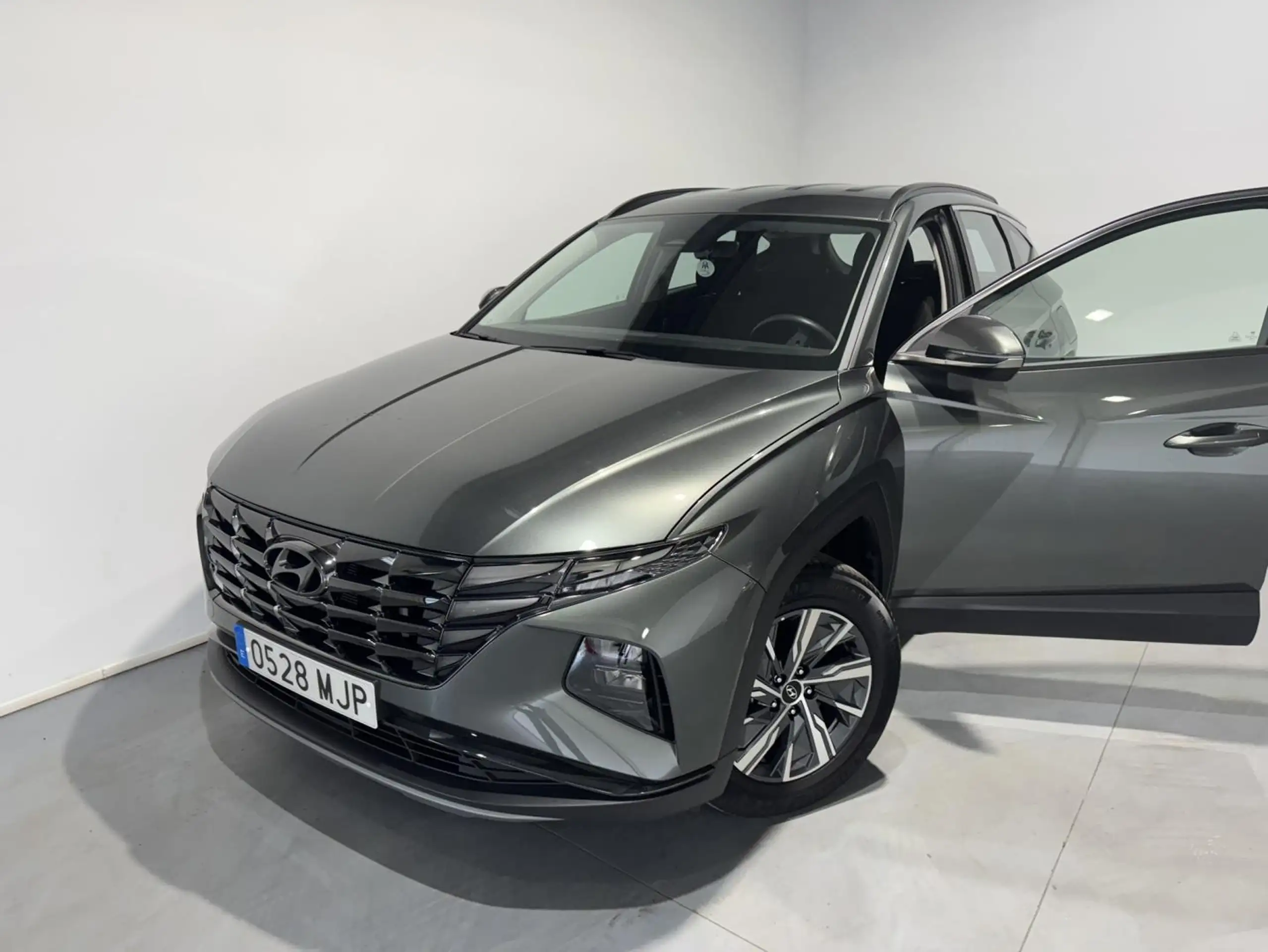 Hyundai - TUCSON