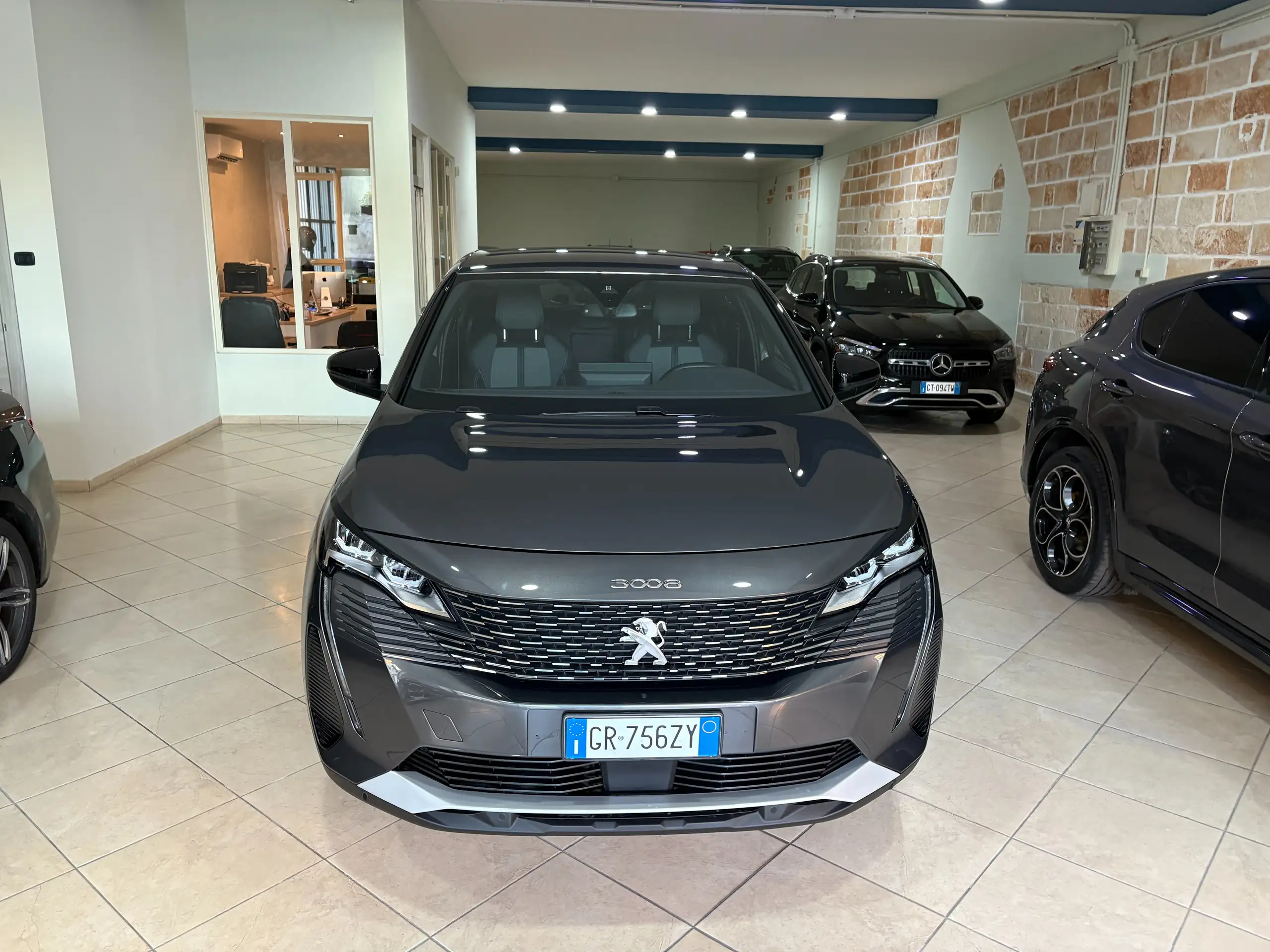 Peugeot - 3008