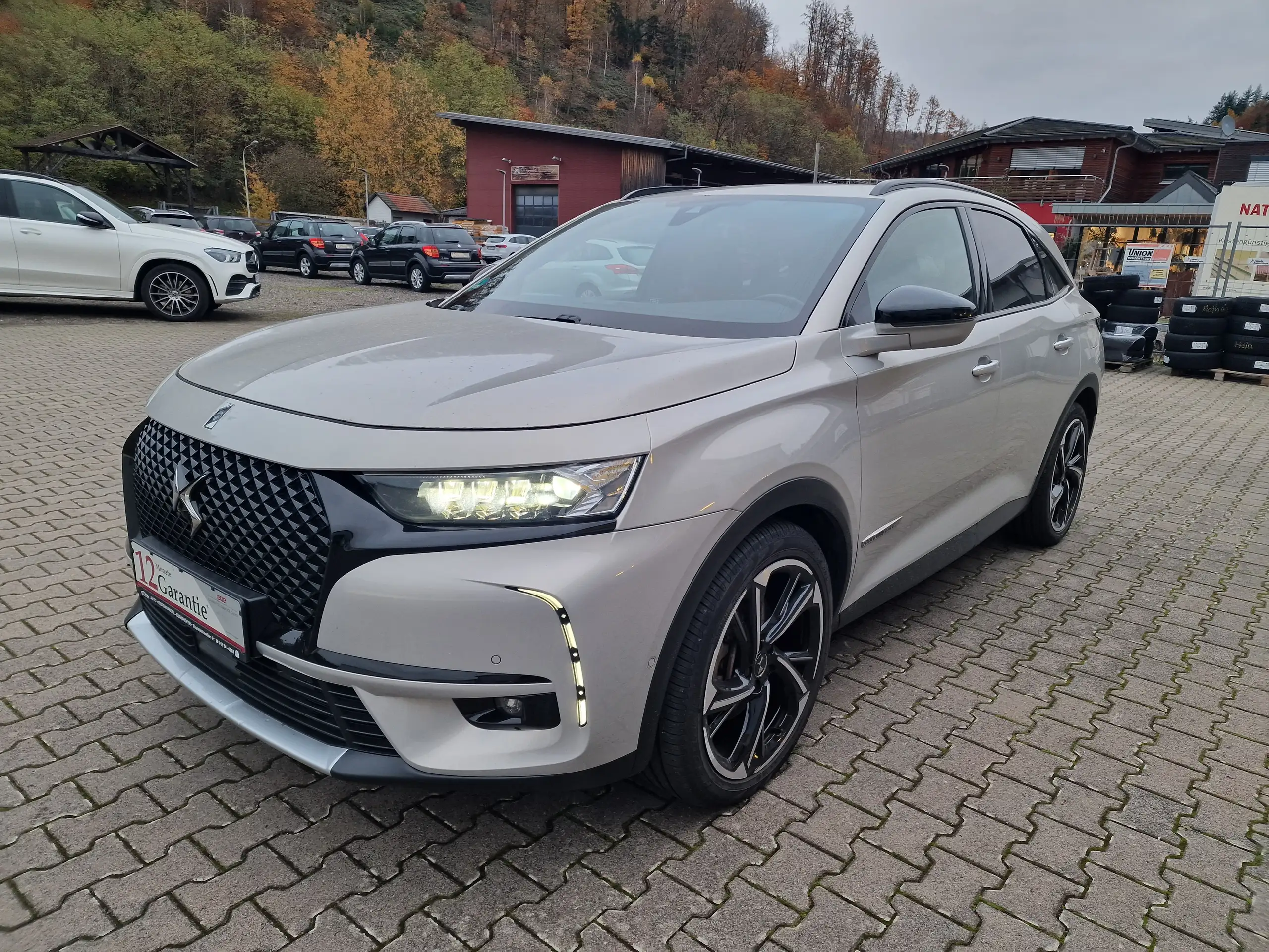 DS Automobiles - DS 7 Crossback