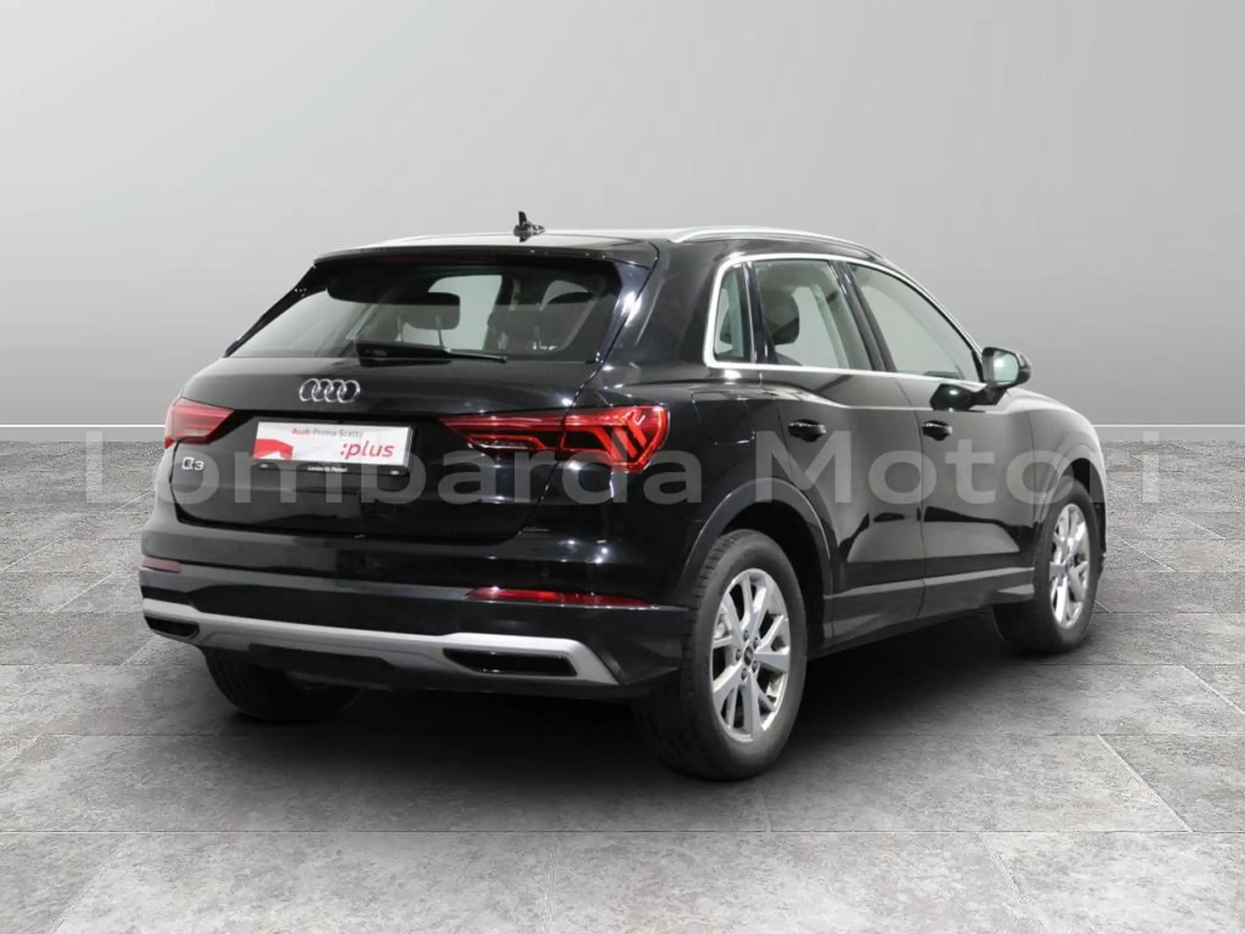 Audi - Q3