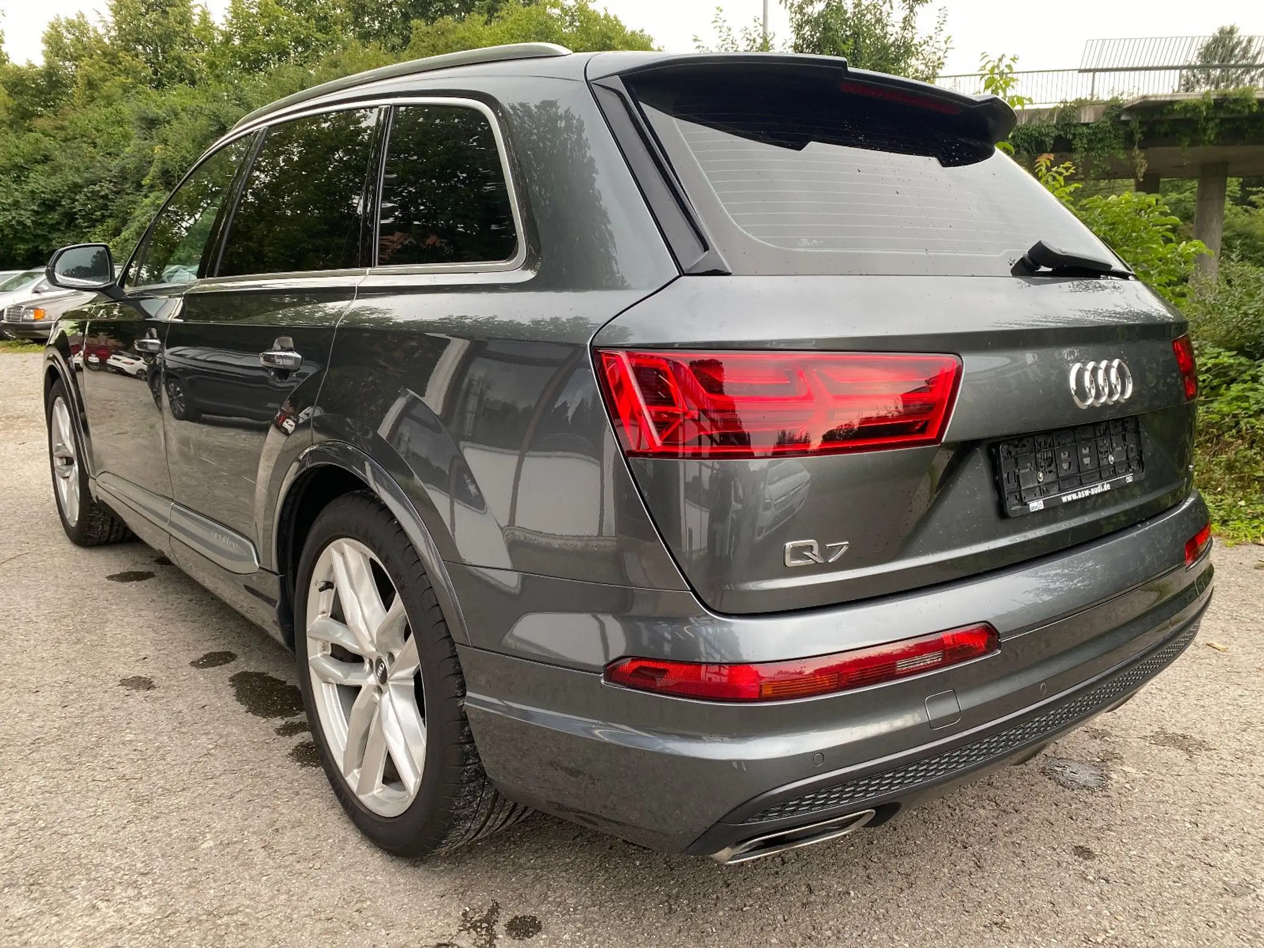 Audi - Q7