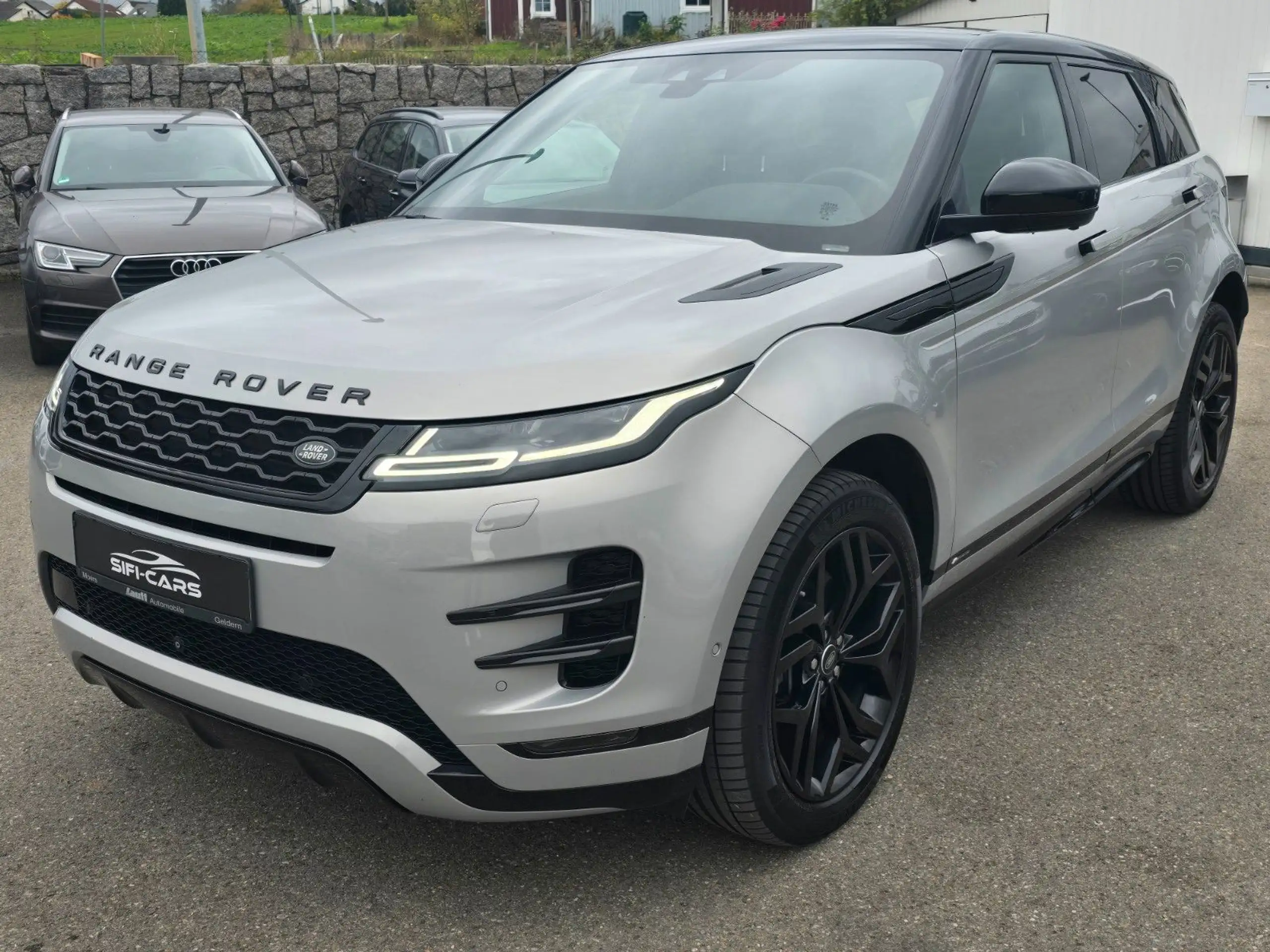 Land Rover - Range Rover Evoque