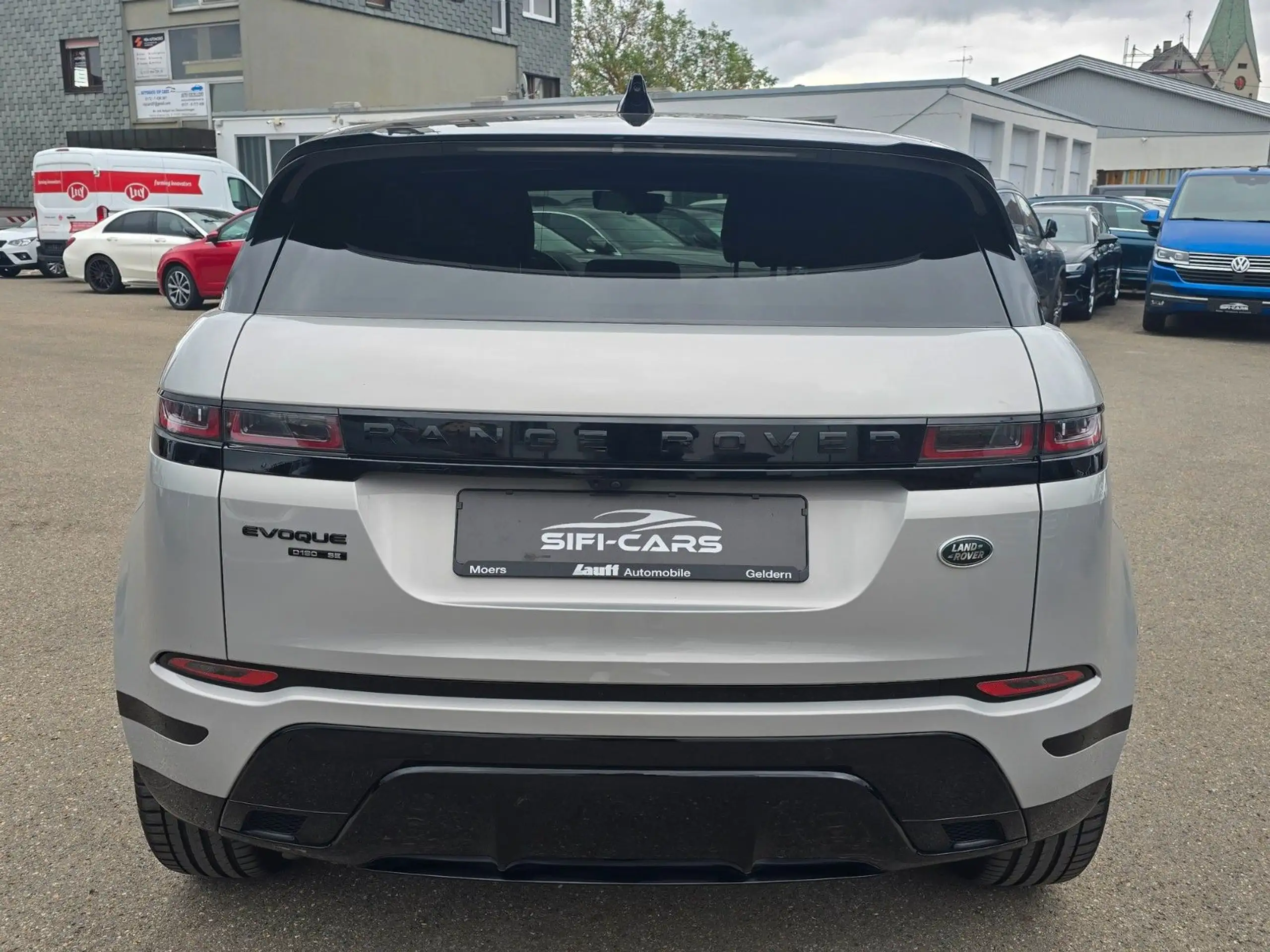 Land Rover - Range Rover Evoque