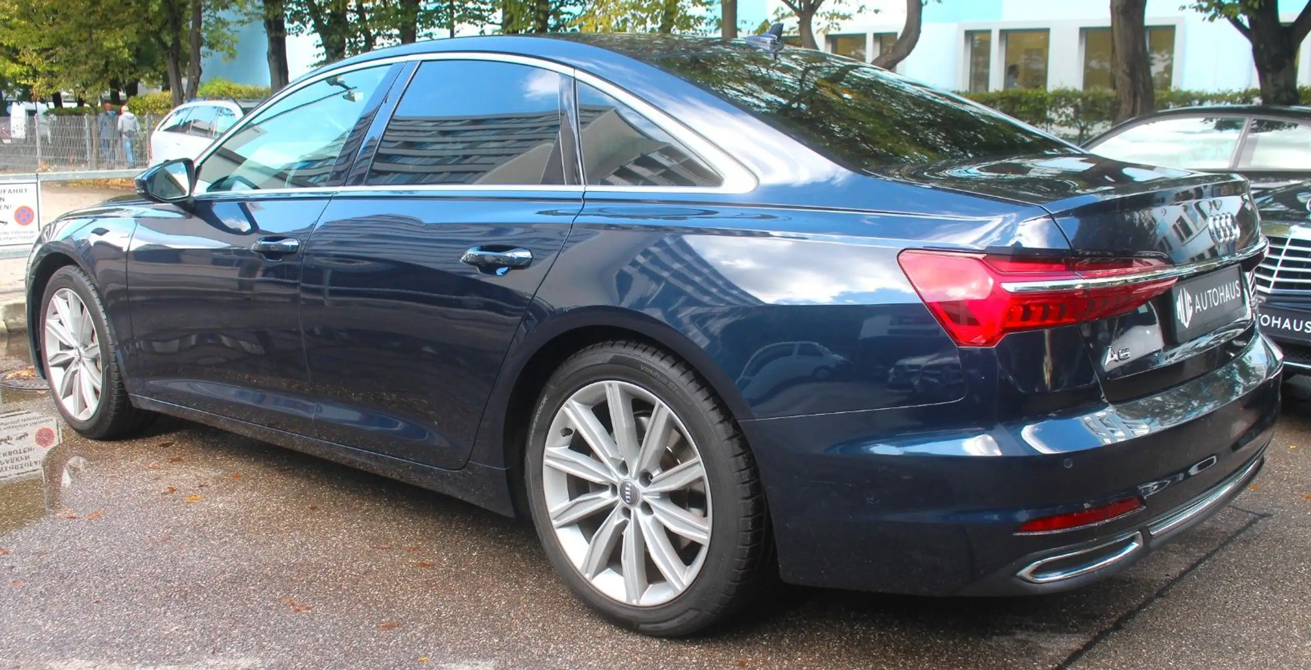 Audi - A6