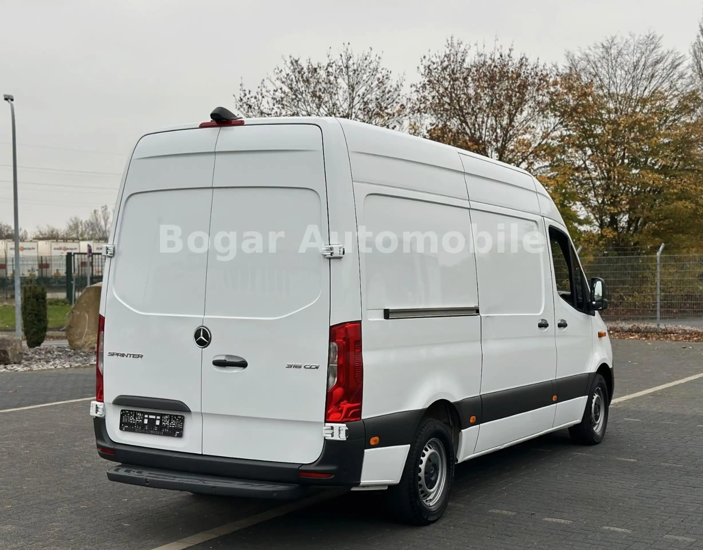 Mercedes-Benz - Sprinter