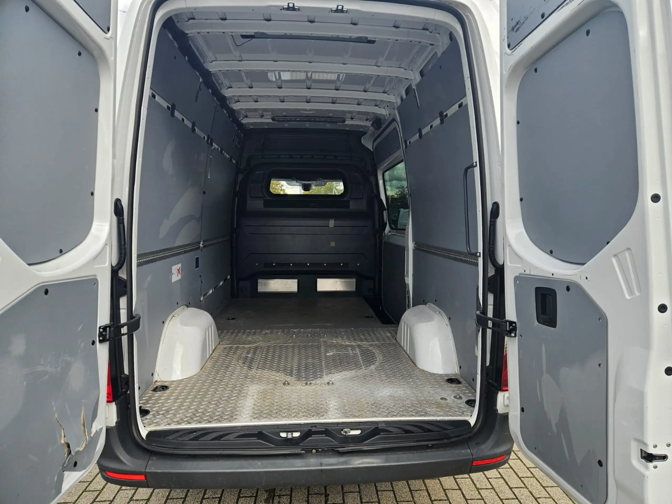 Mercedes-Benz - Sprinter