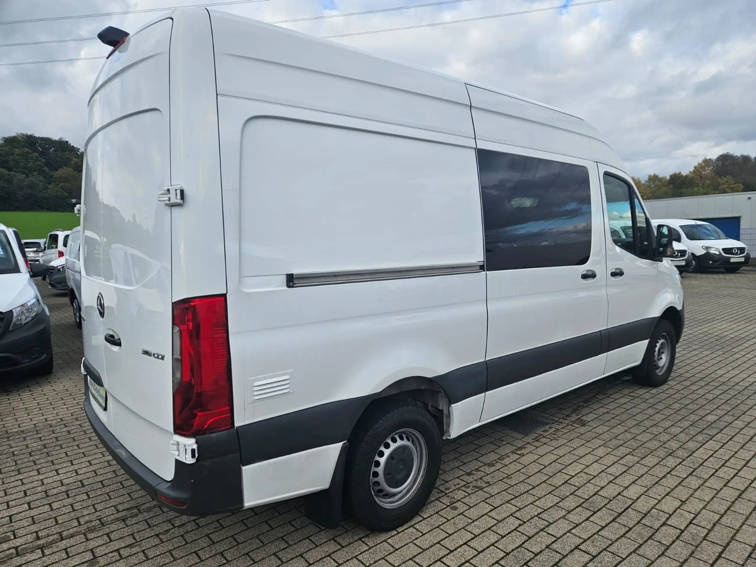 Mercedes-Benz - Sprinter