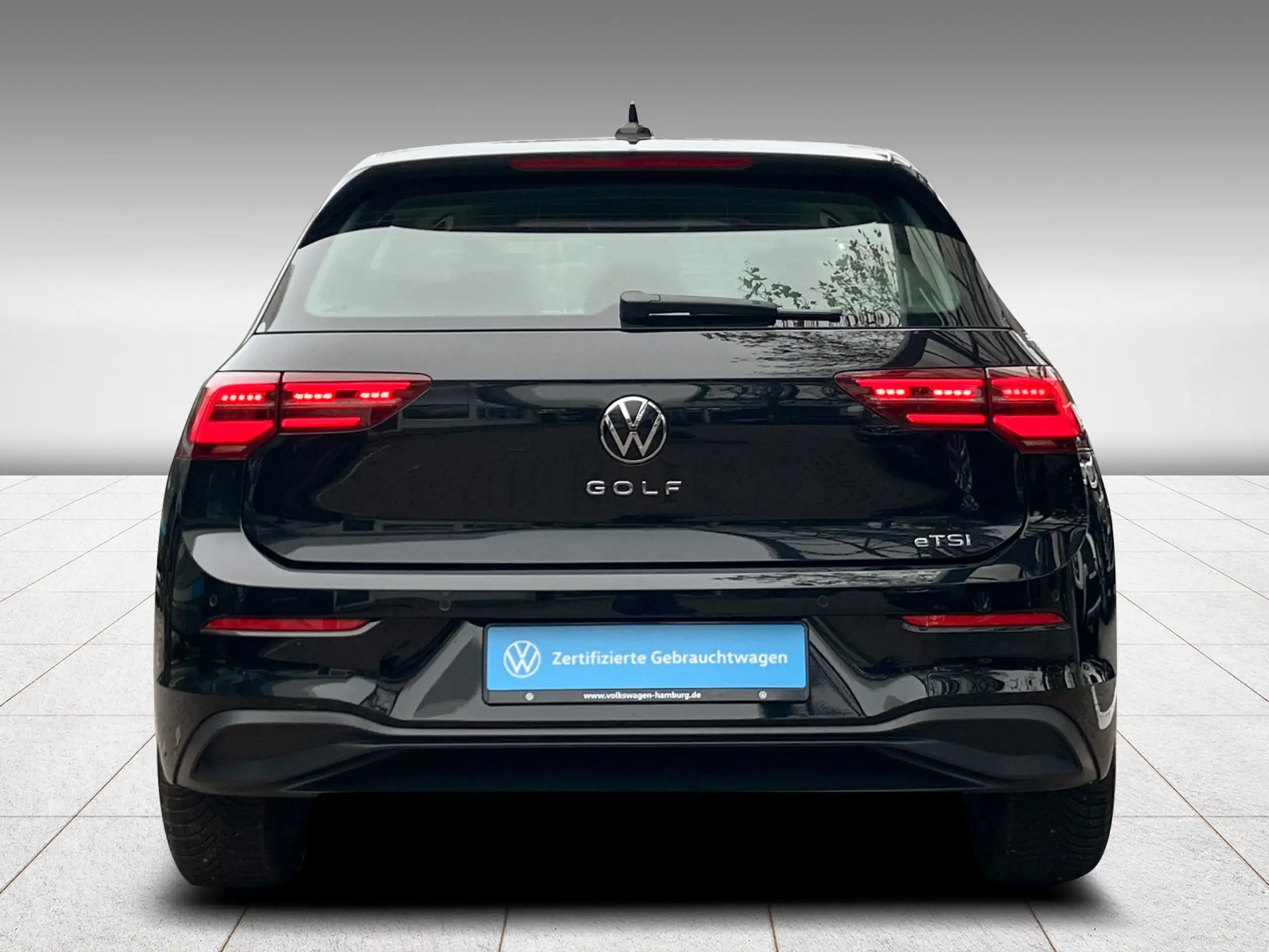 Volkswagen - Golf