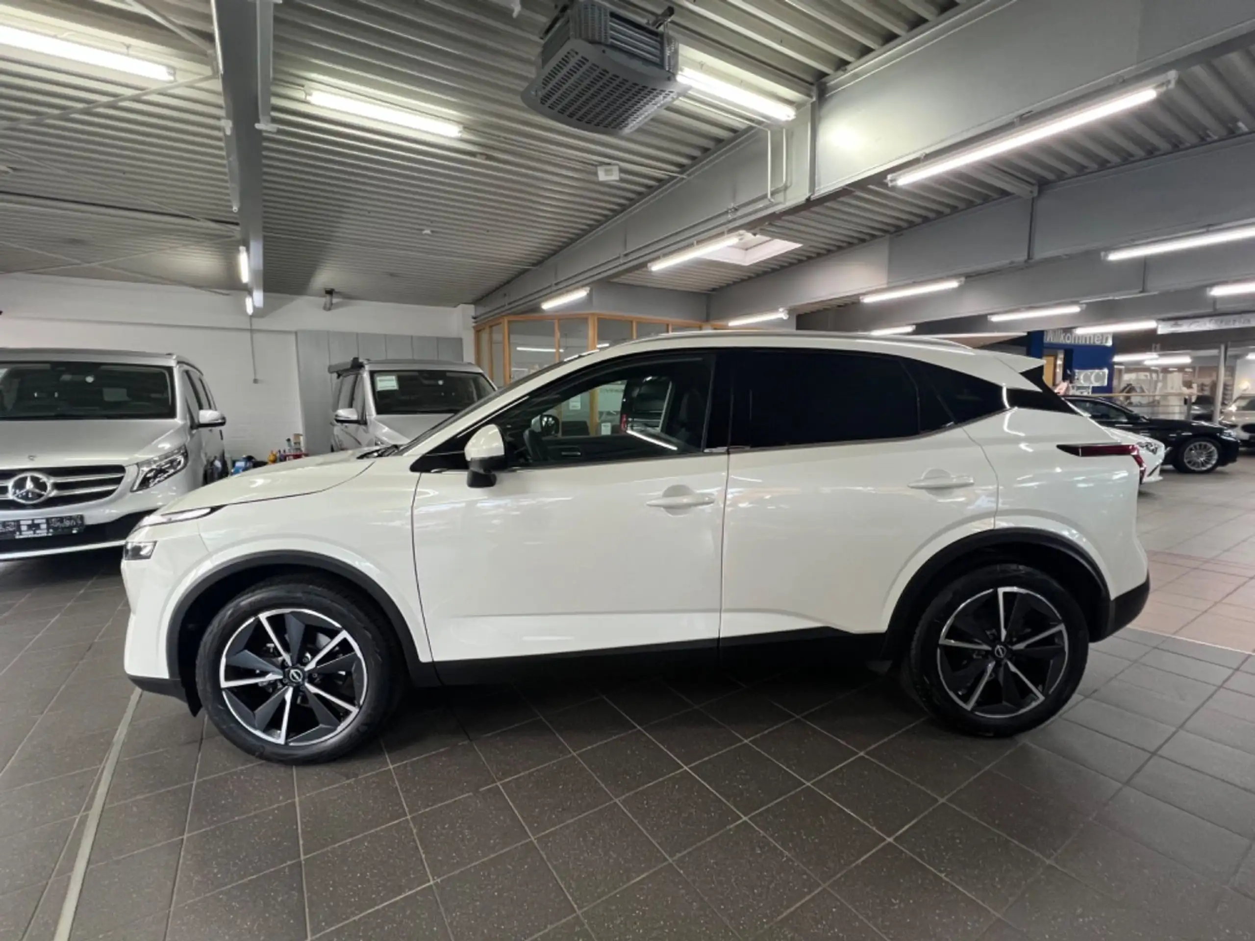 Nissan - Qashqai