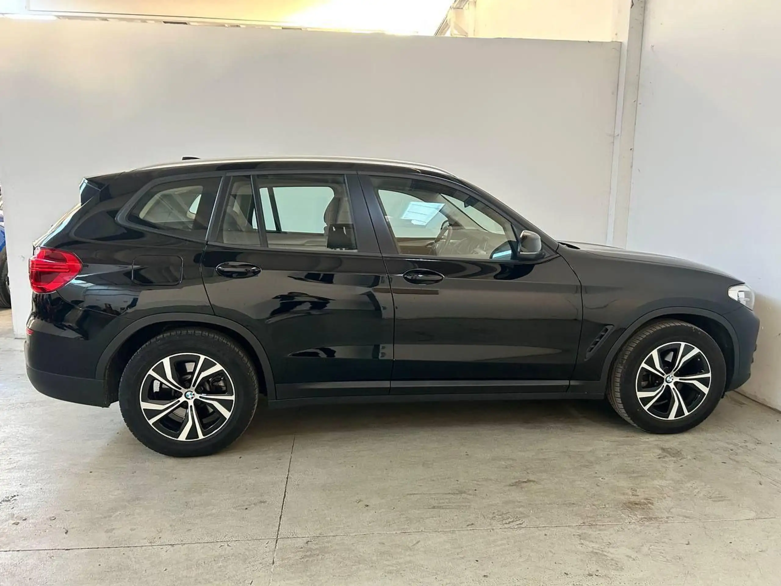 BMW - X3