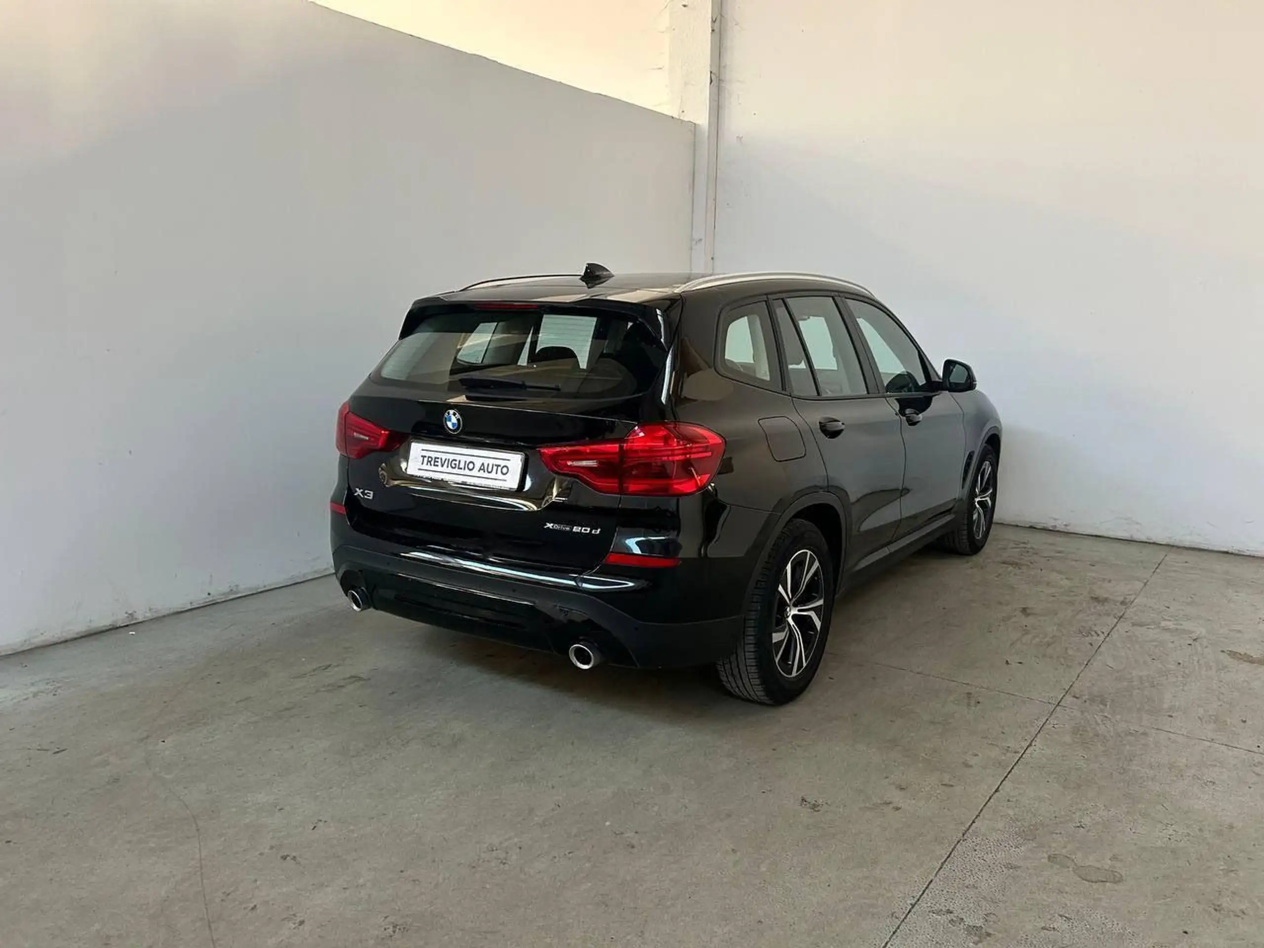 BMW - X3