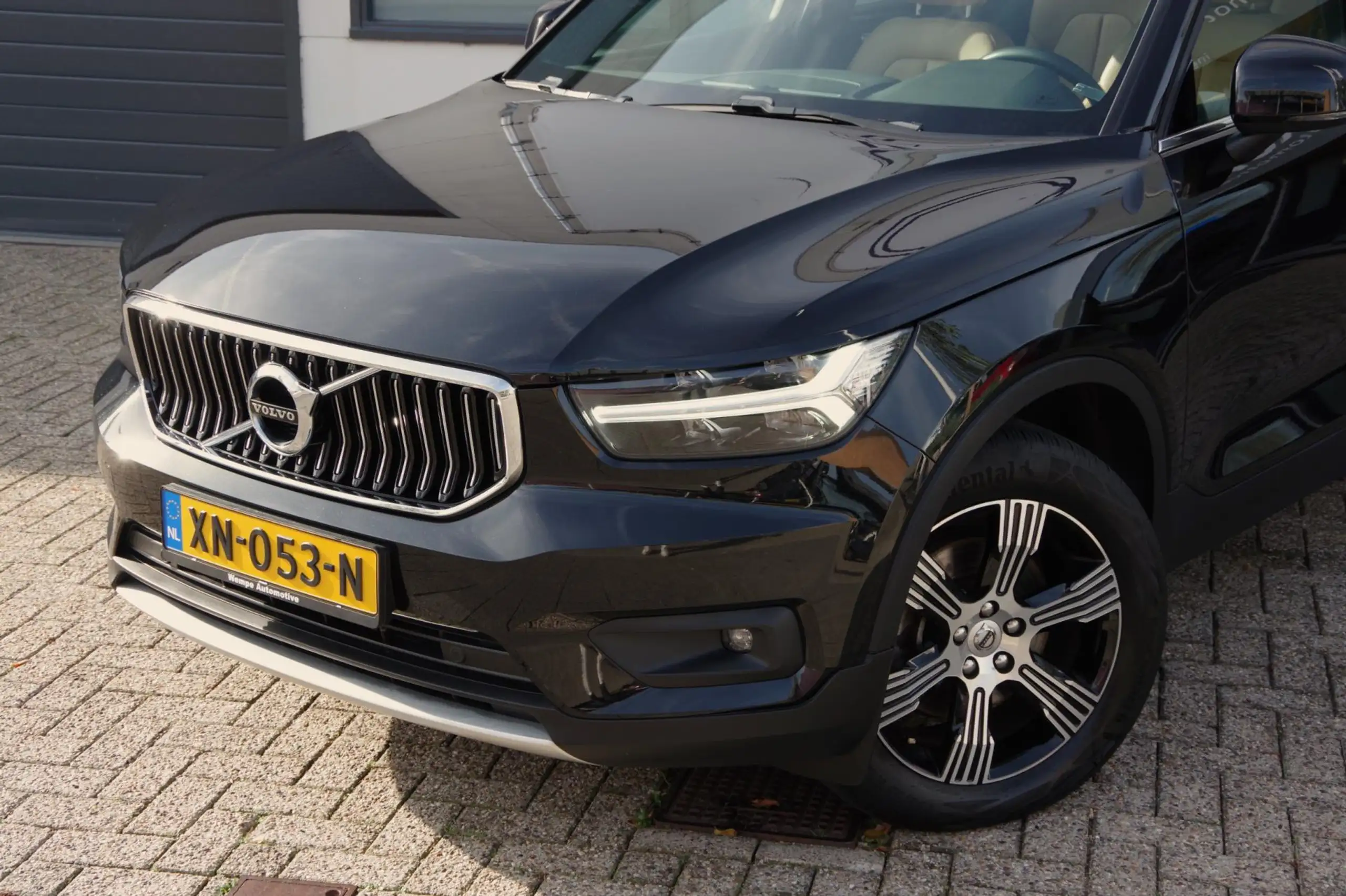 Volvo - XC40