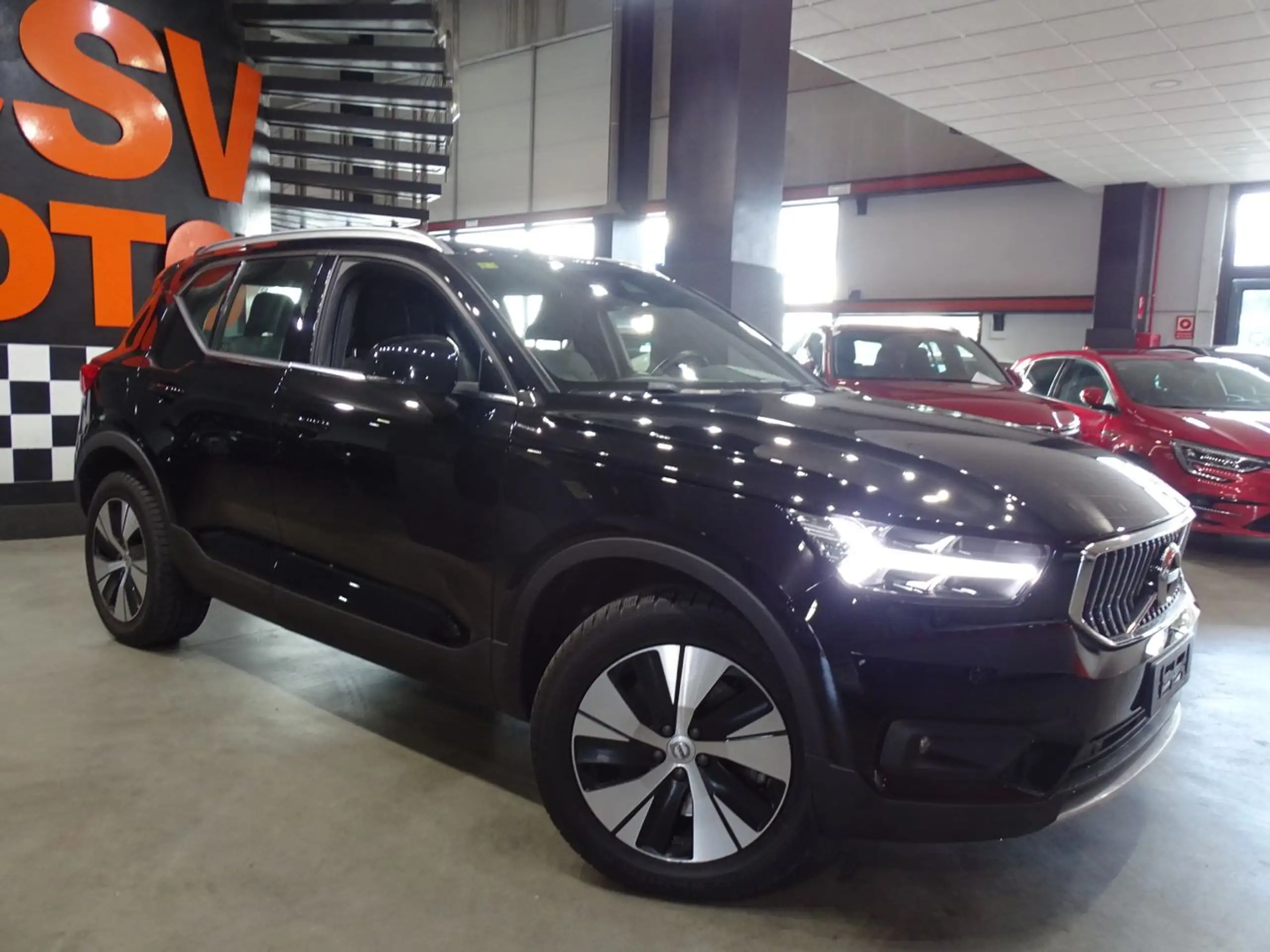 Volvo - XC40