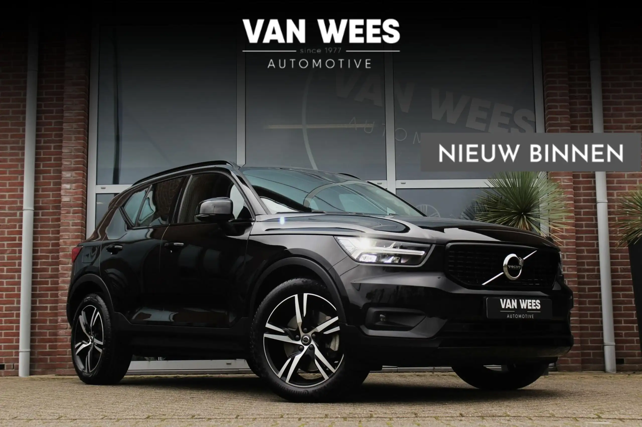 Volvo - XC40