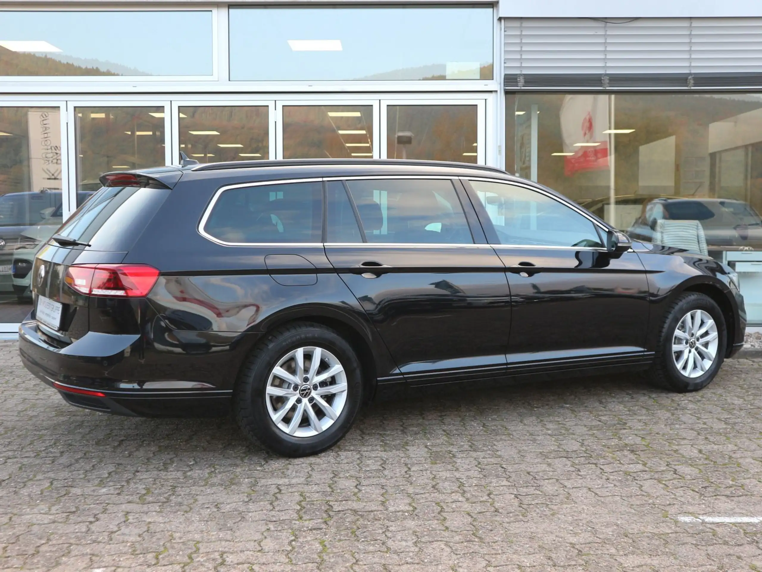 Volkswagen - Passat Variant