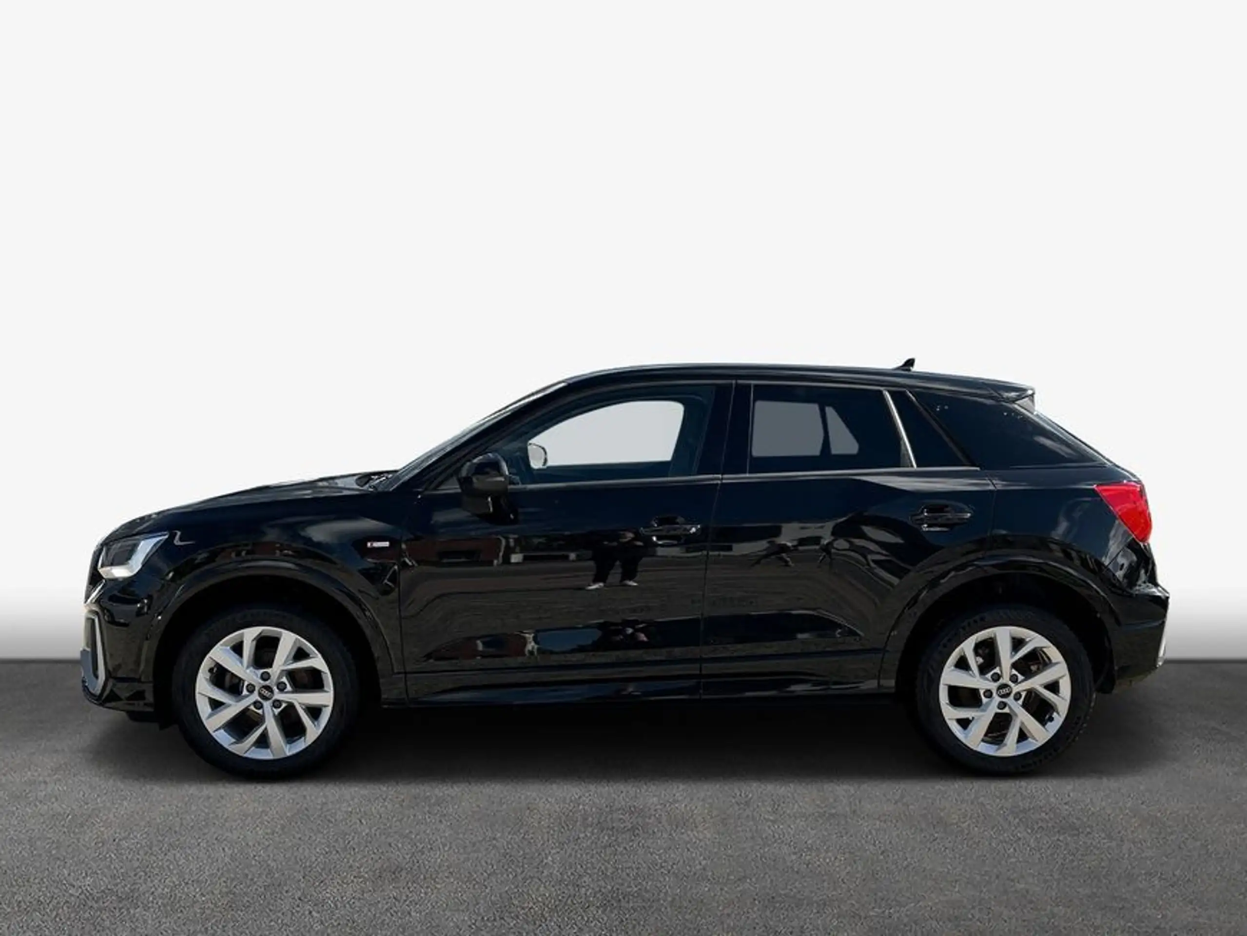 Audi - Q2