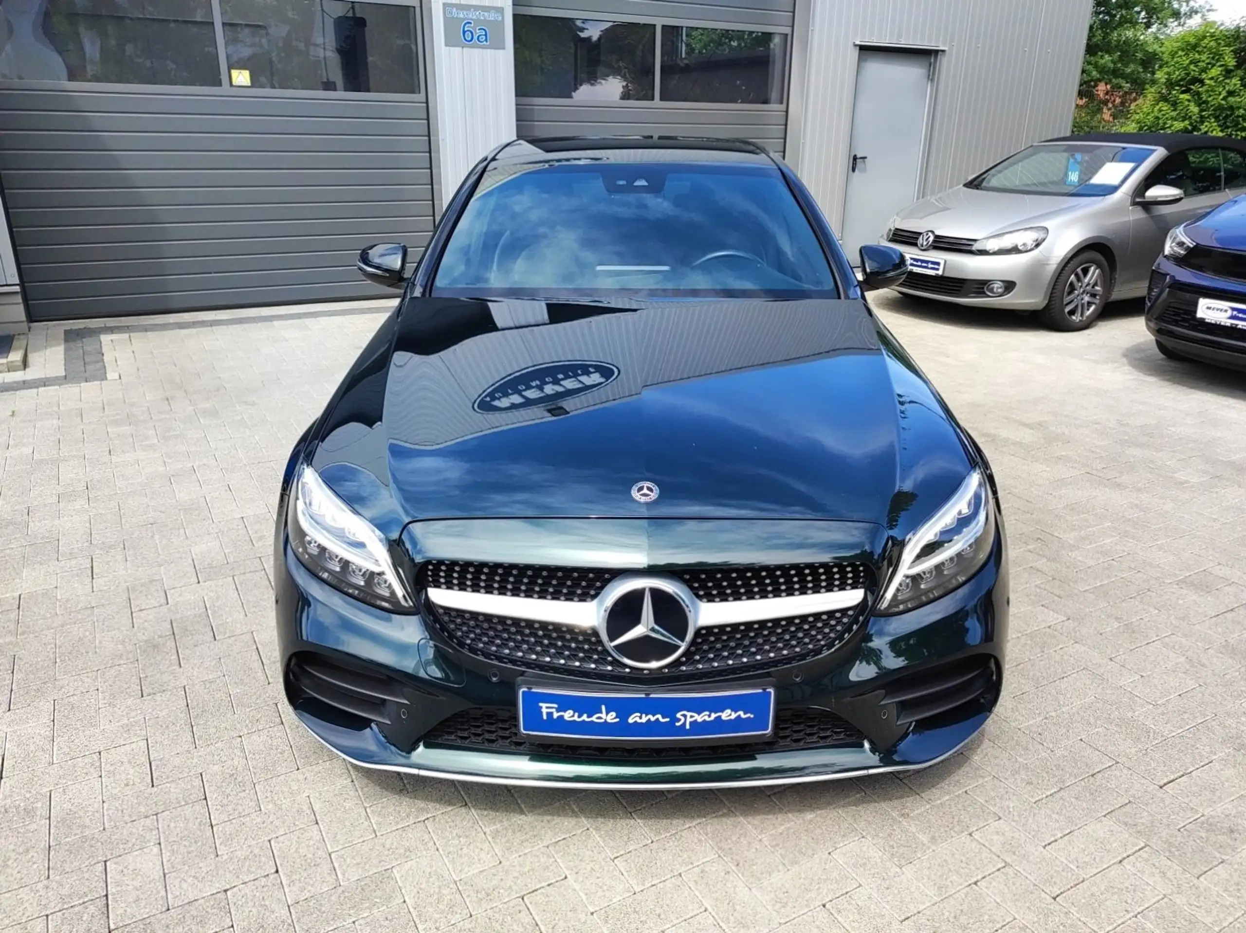 Mercedes-Benz - C 220