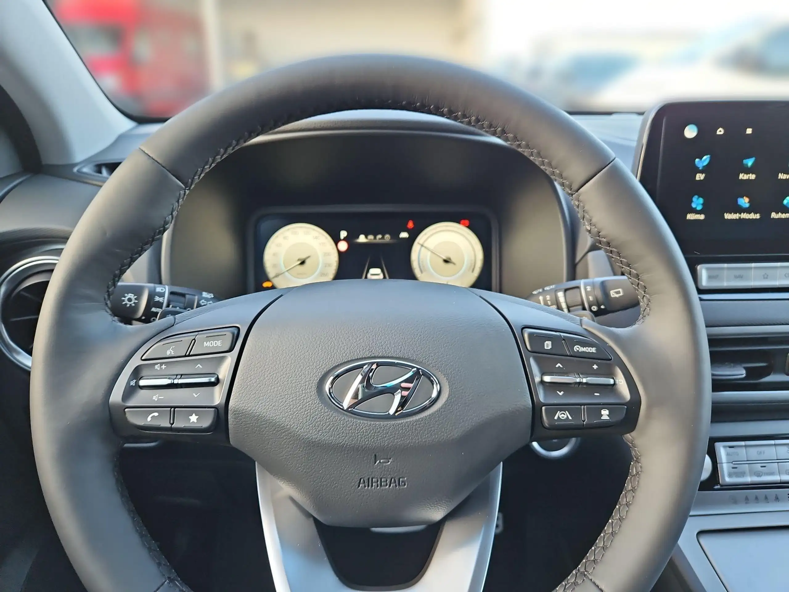 Hyundai - KONA