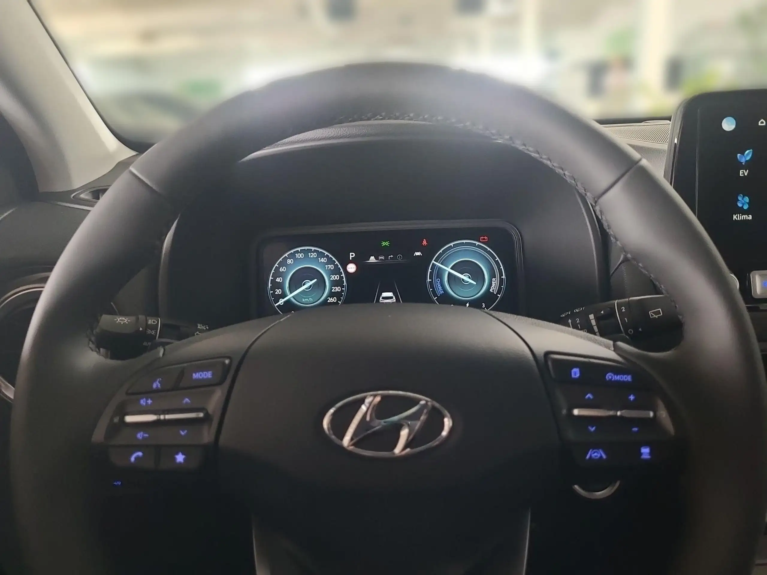 Hyundai - KONA